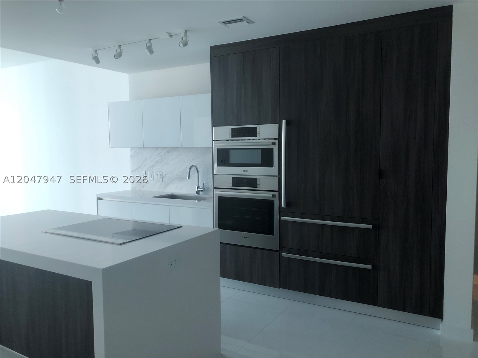 851 NE 1st Ave #3705, Miami FL 33132
