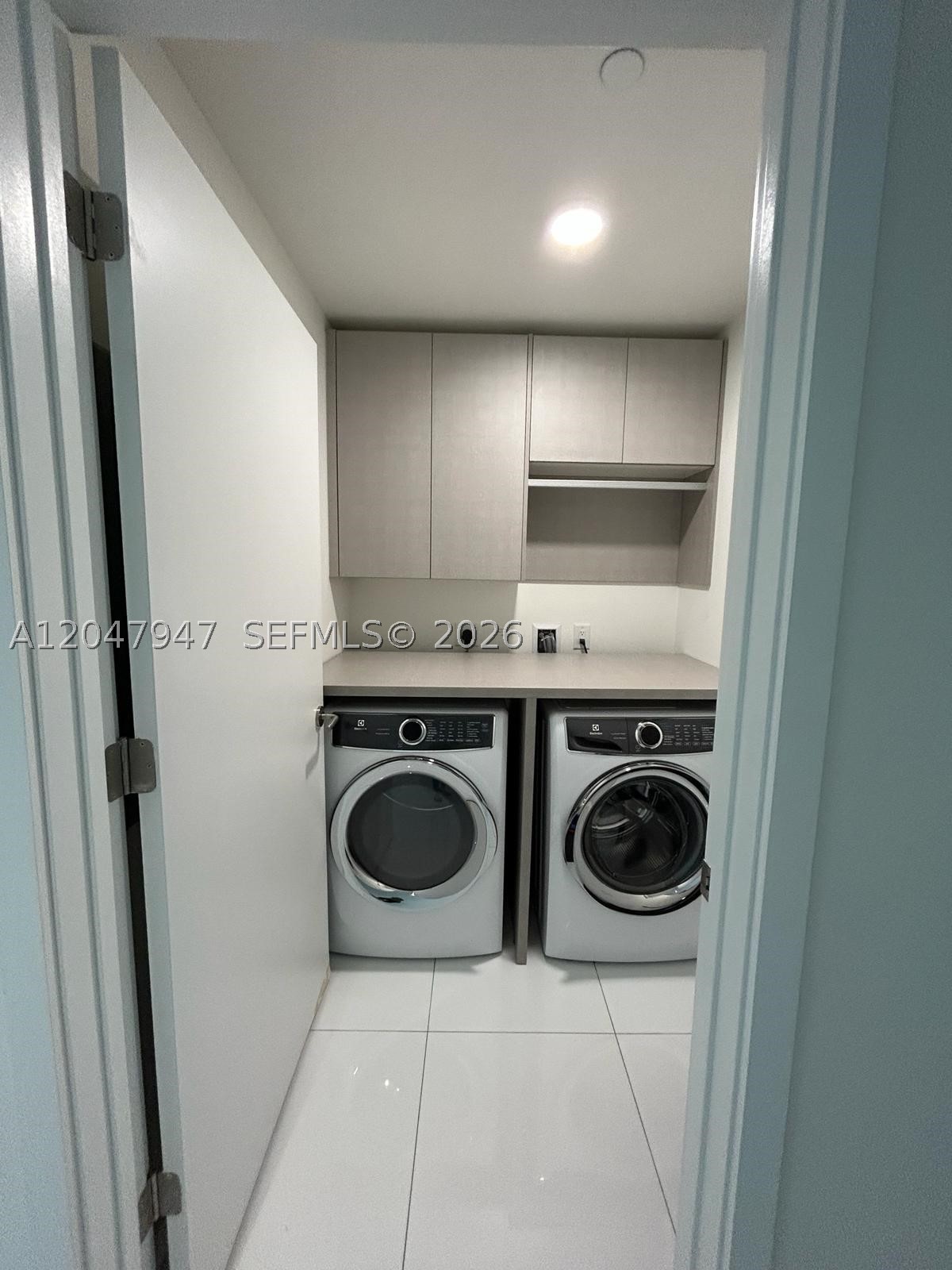 851 NE 1st Ave #3705, Miami FL 33132