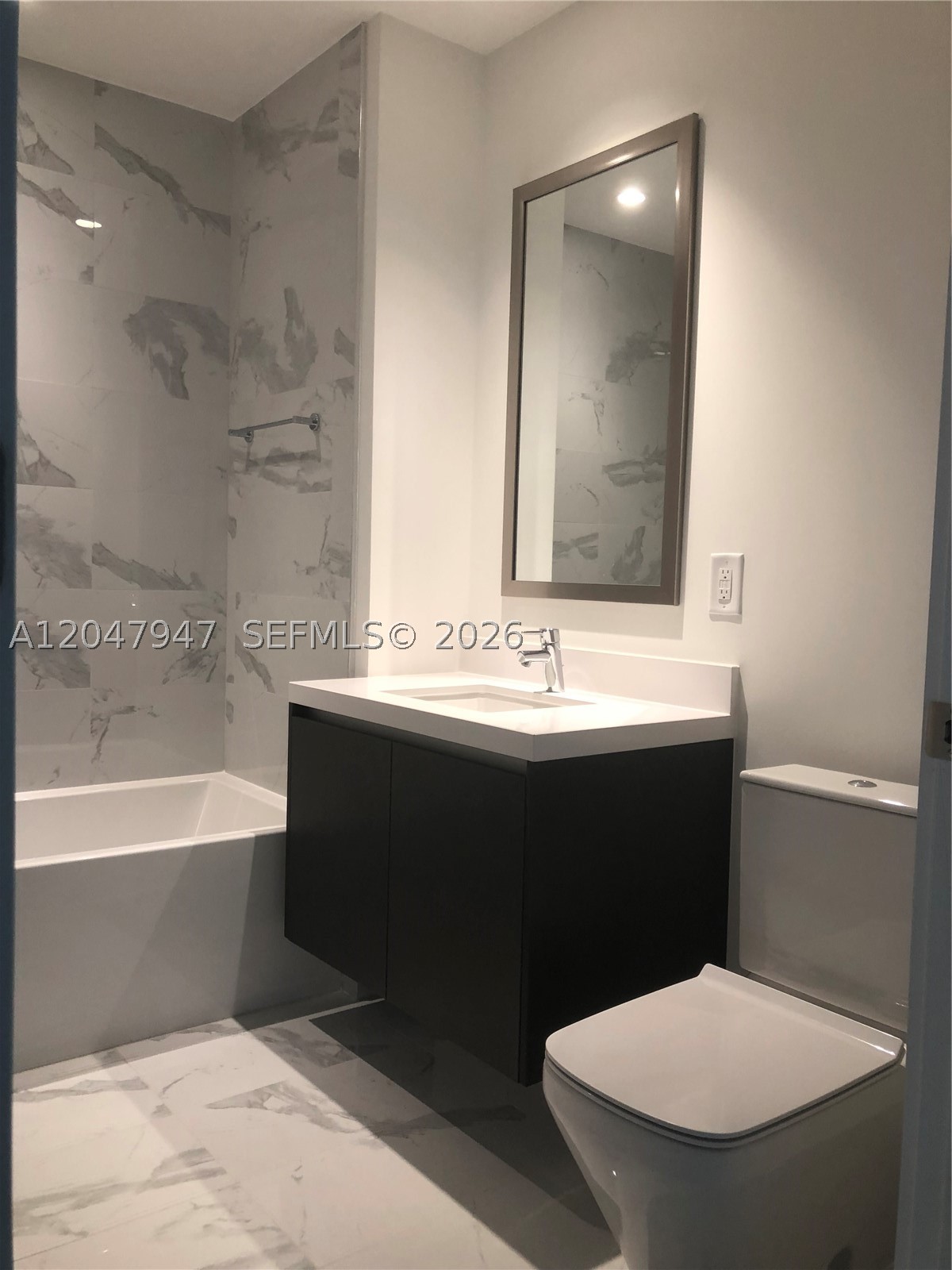 851 NE 1st Ave #3705, Miami FL 33132
