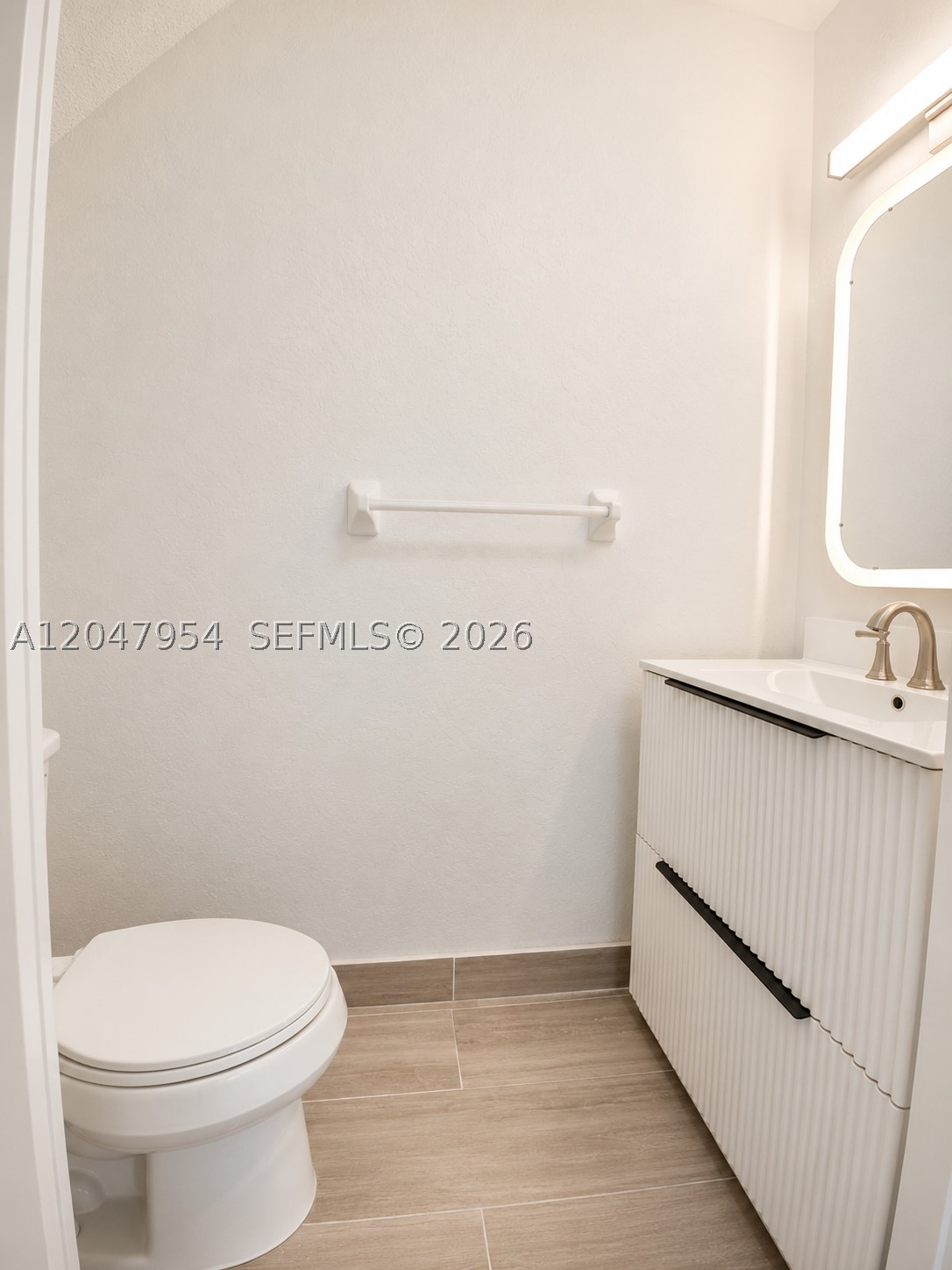 3 Whitehead Cir #3, Weston FL 33326