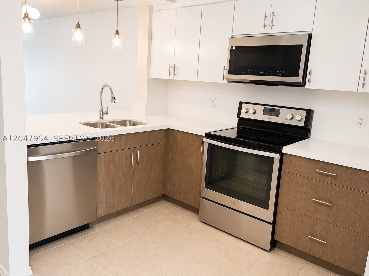 3 Whitehead Cir #3, Weston FL 33326