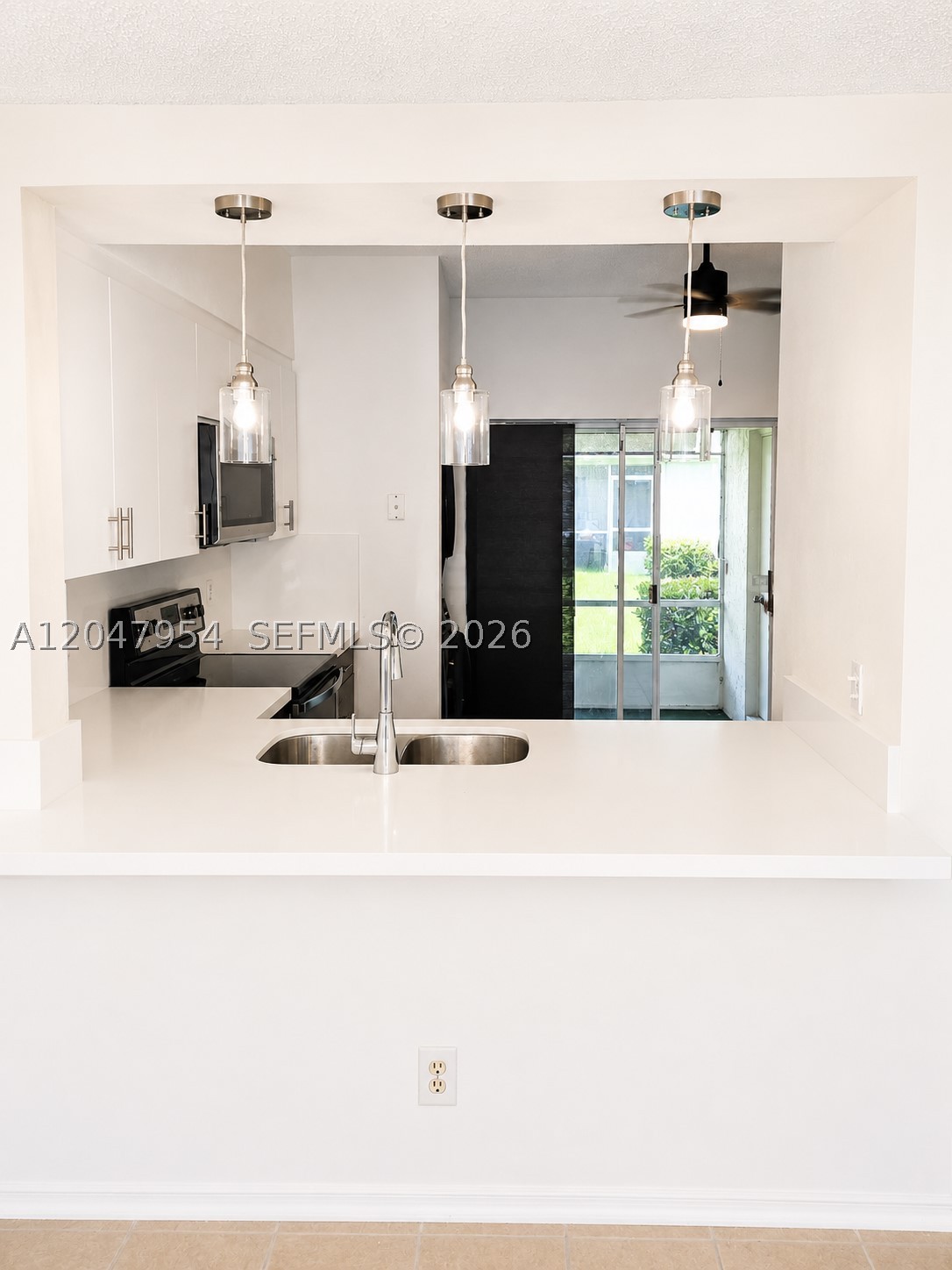 3 Whitehead Cir #3, Weston FL 33326