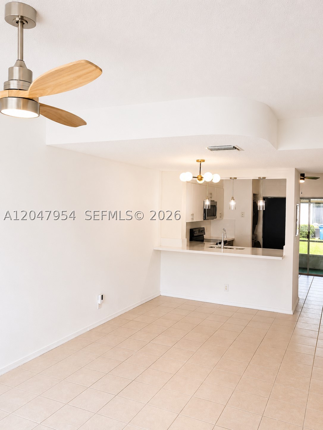 3 Whitehead Cir #3, Weston FL 33326