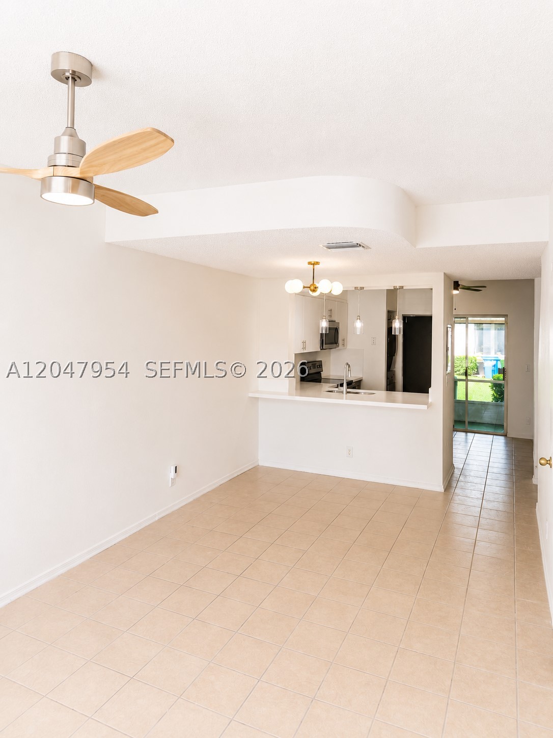 3 Whitehead Cir #3, Weston FL 33326