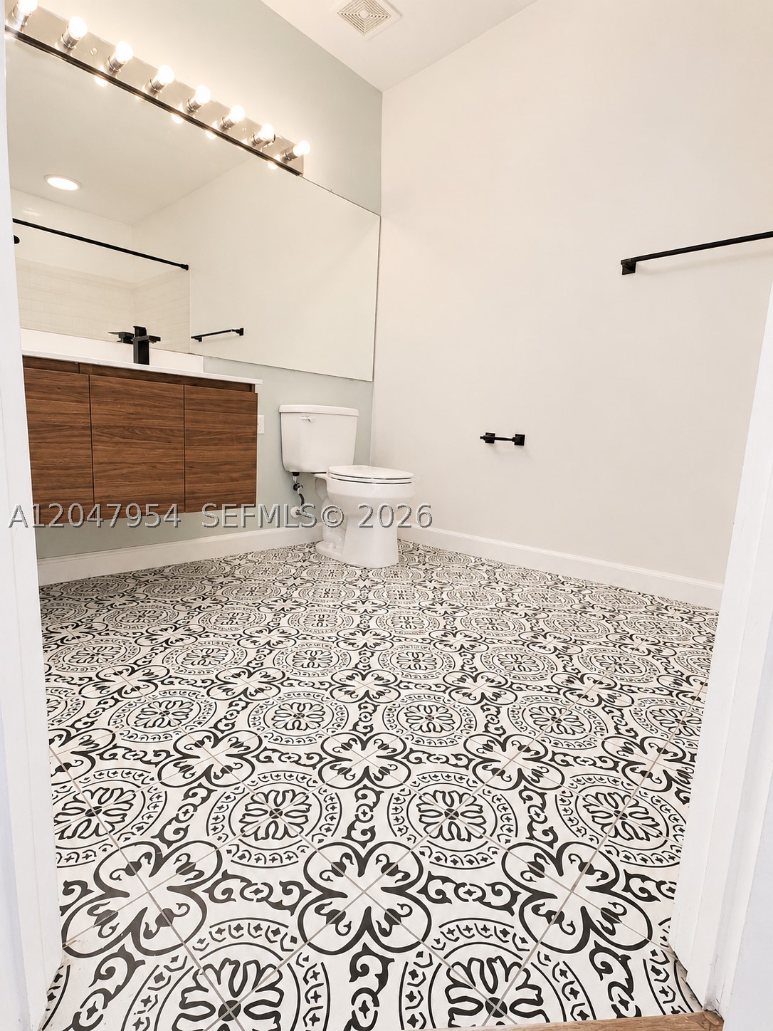 3 Whitehead Cir #3, Weston FL 33326