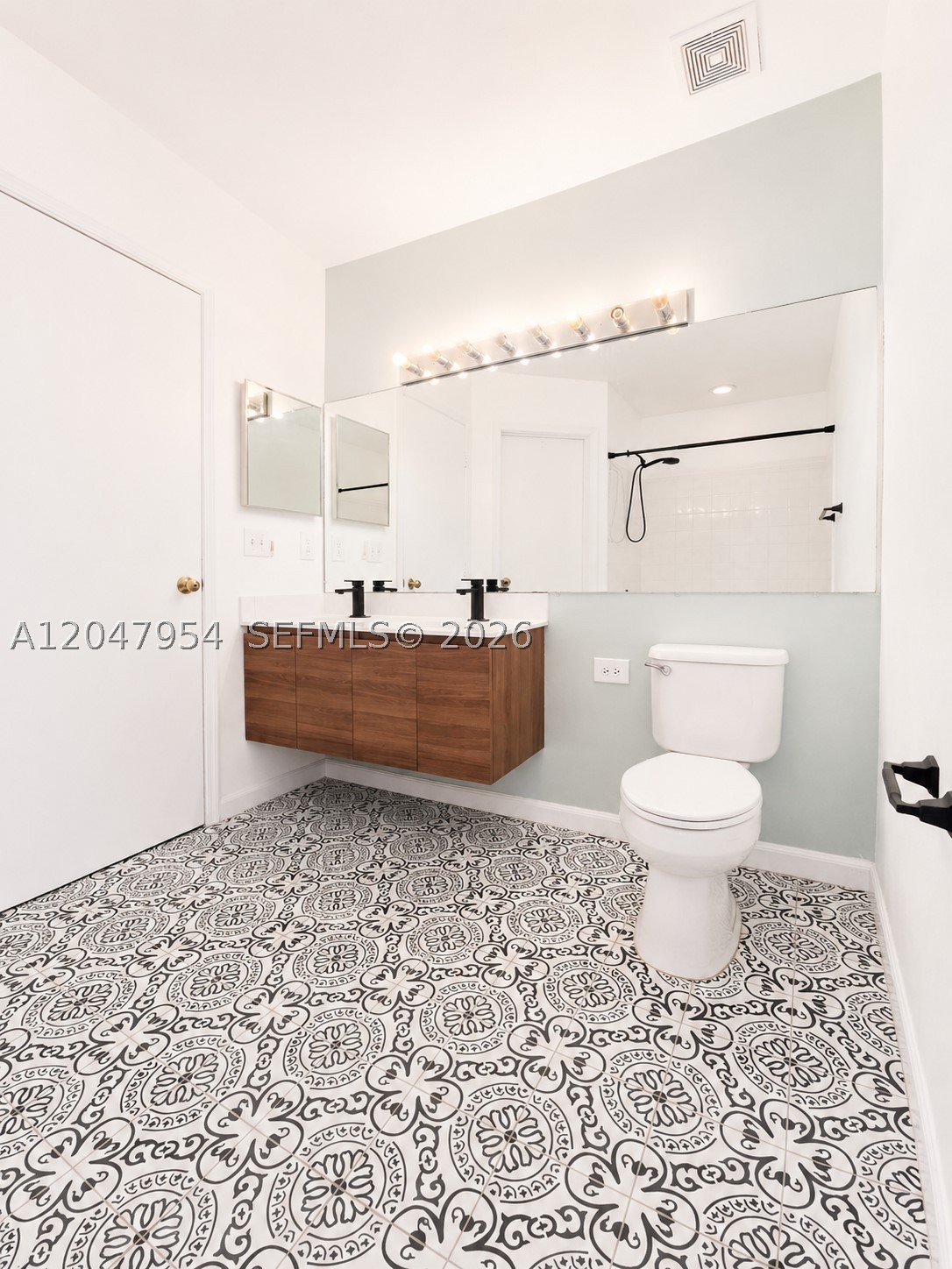 3 Whitehead Cir #3, Weston FL 33326