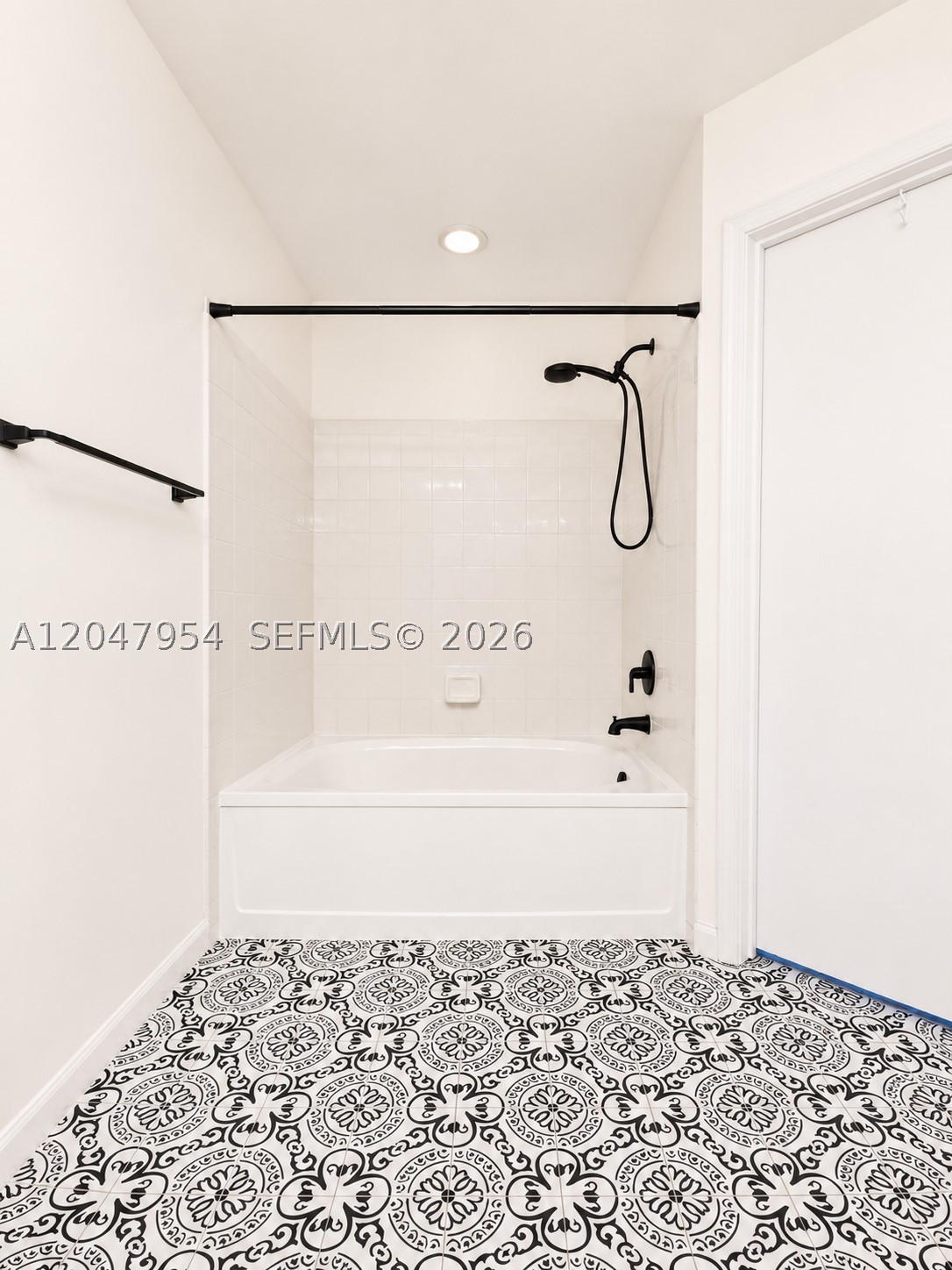 3 Whitehead Cir #3, Weston FL 33326
