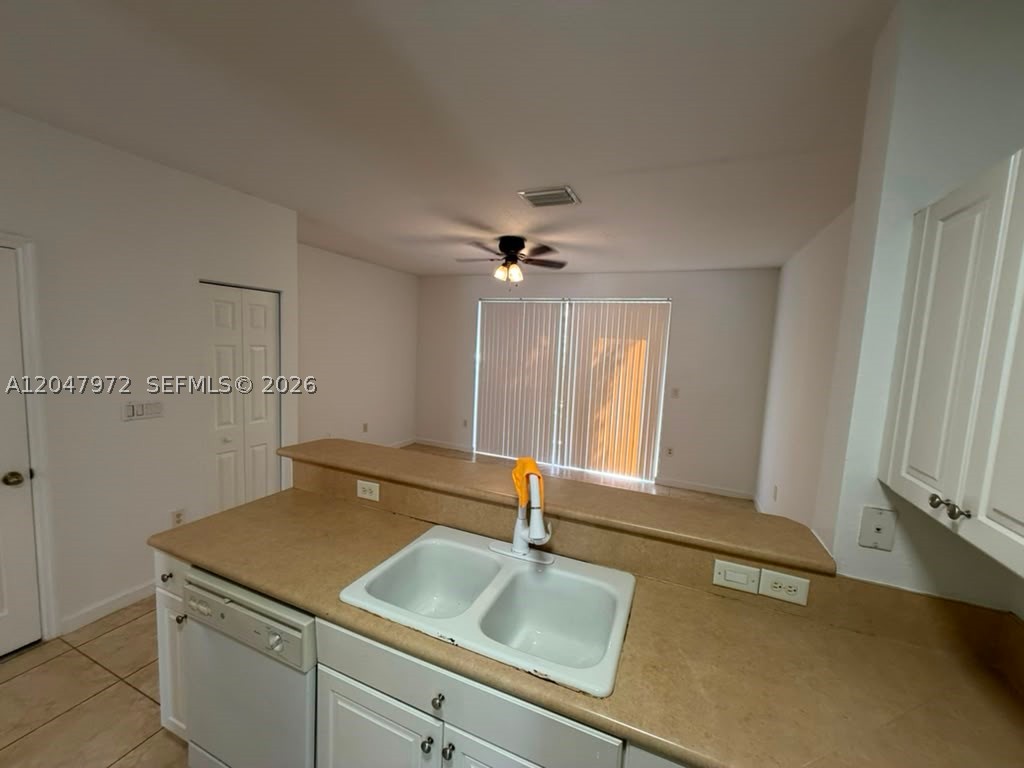 9249 SW 227th St #8-22, Cutler Bay FL 33190