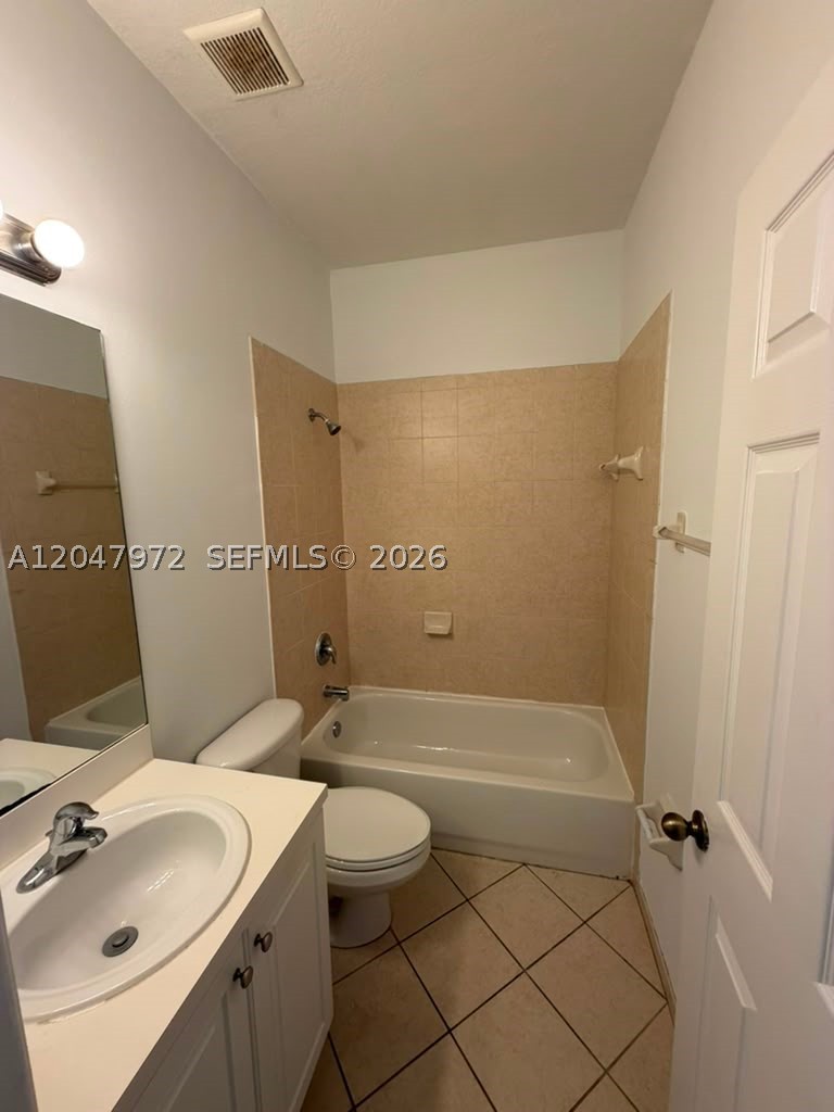 9249 SW 227th St #8-22, Cutler Bay FL 33190