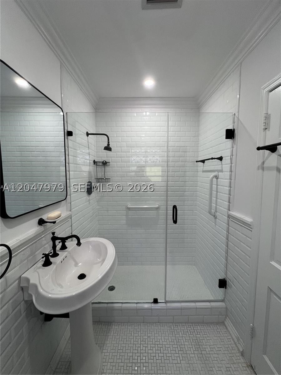 1452 Urbino Ave, Coral Gables FL 33146