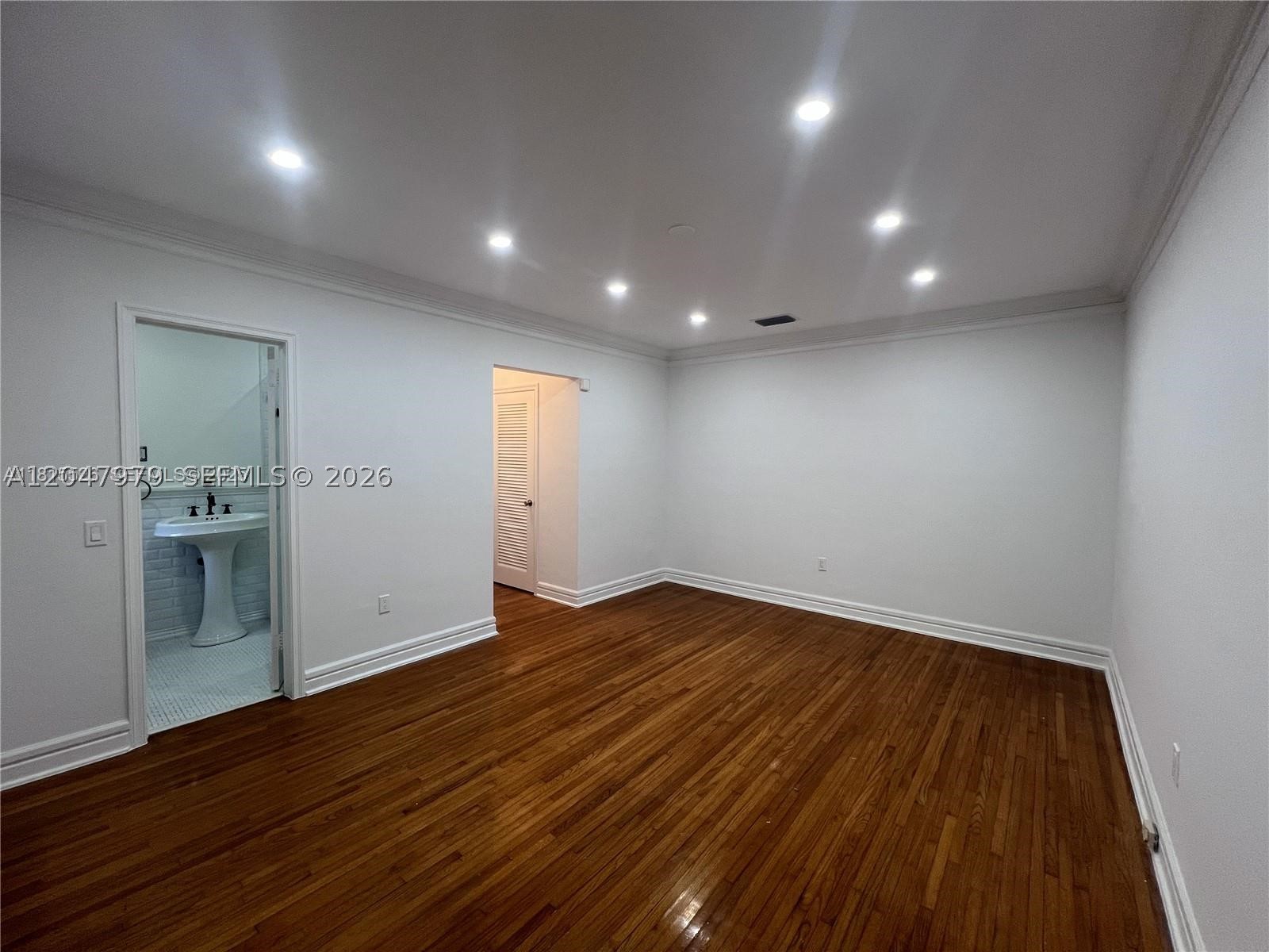 1452 Urbino Ave, Coral Gables FL 33146