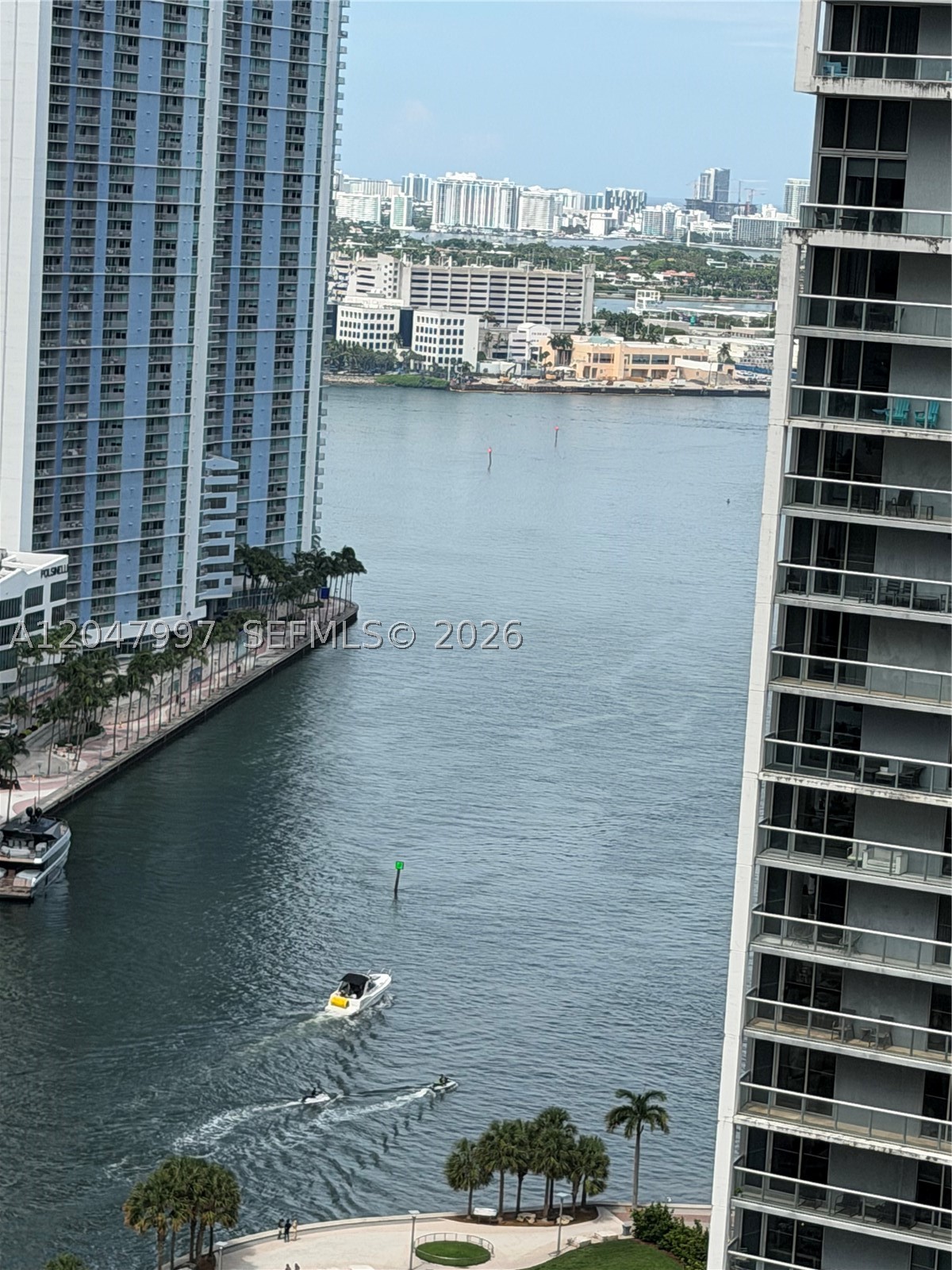 500 Brickell Ave #2907, Miami FL 33131