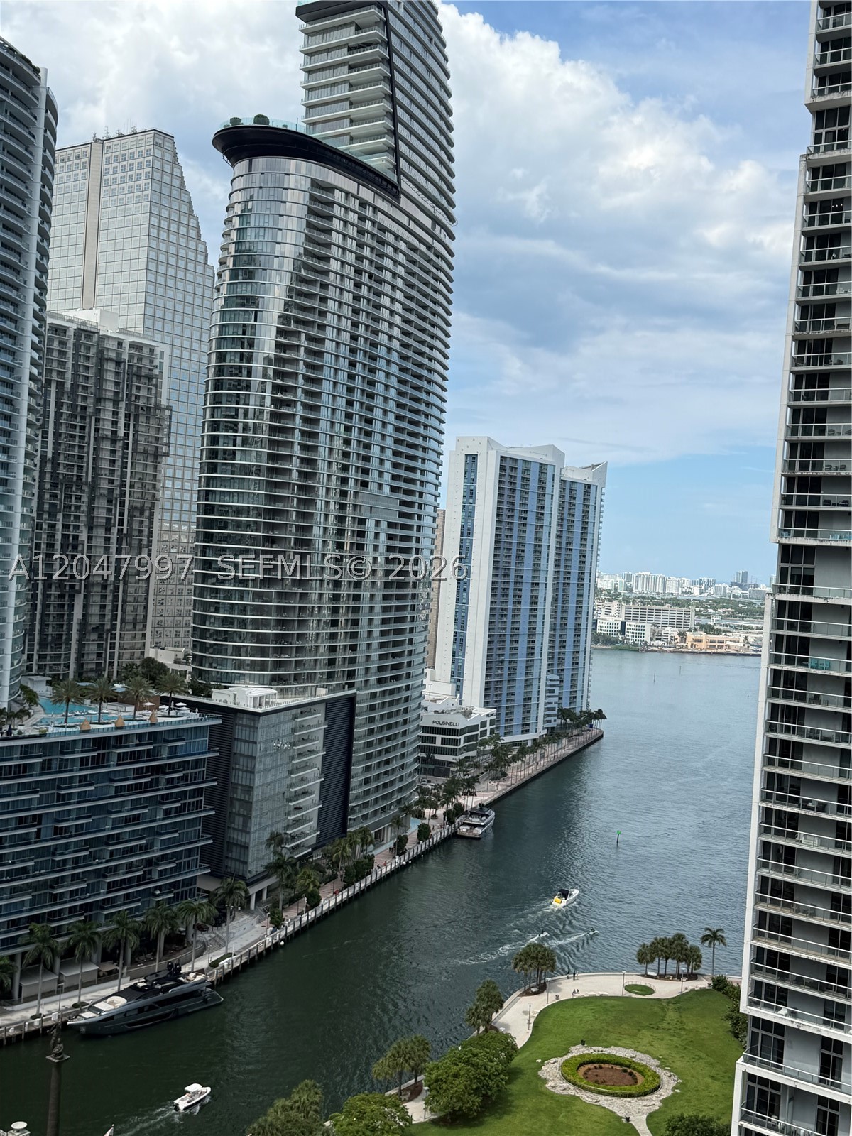 500 Brickell Ave #2907, Miami FL 33131