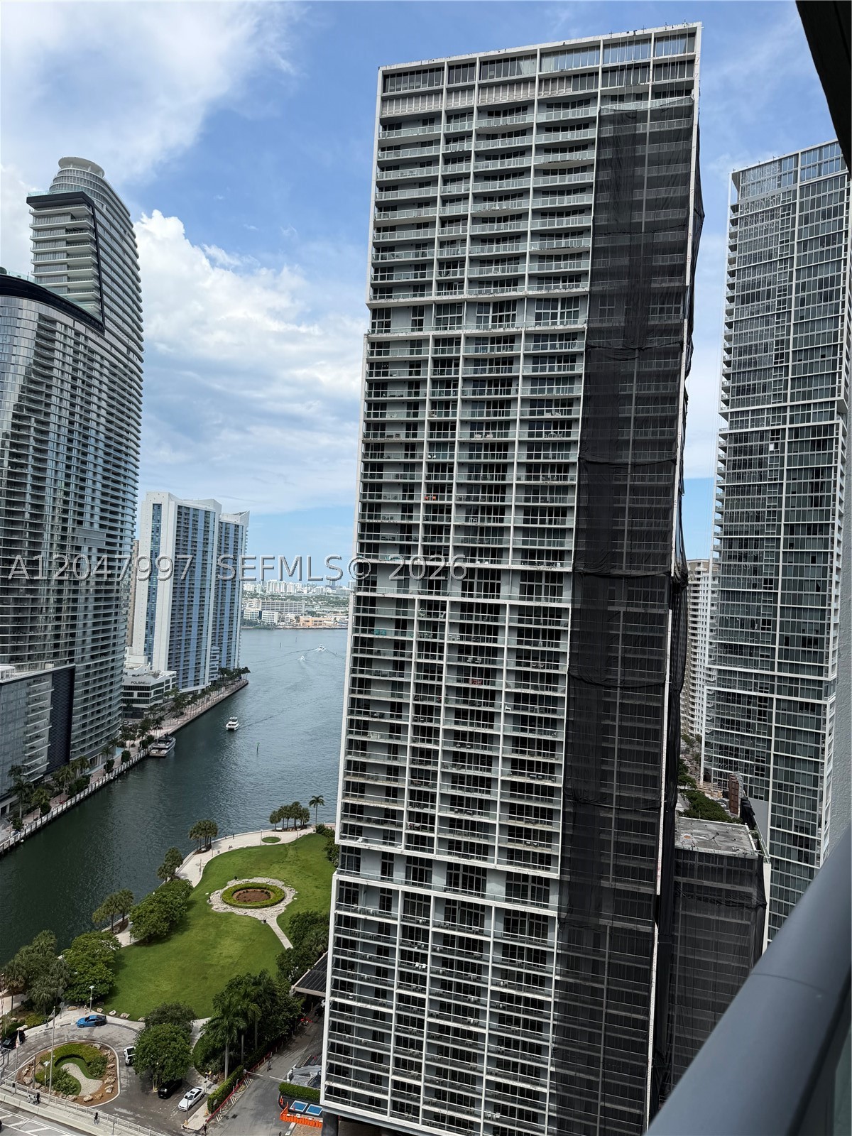 500 Brickell Ave #2907, Miami FL 33131