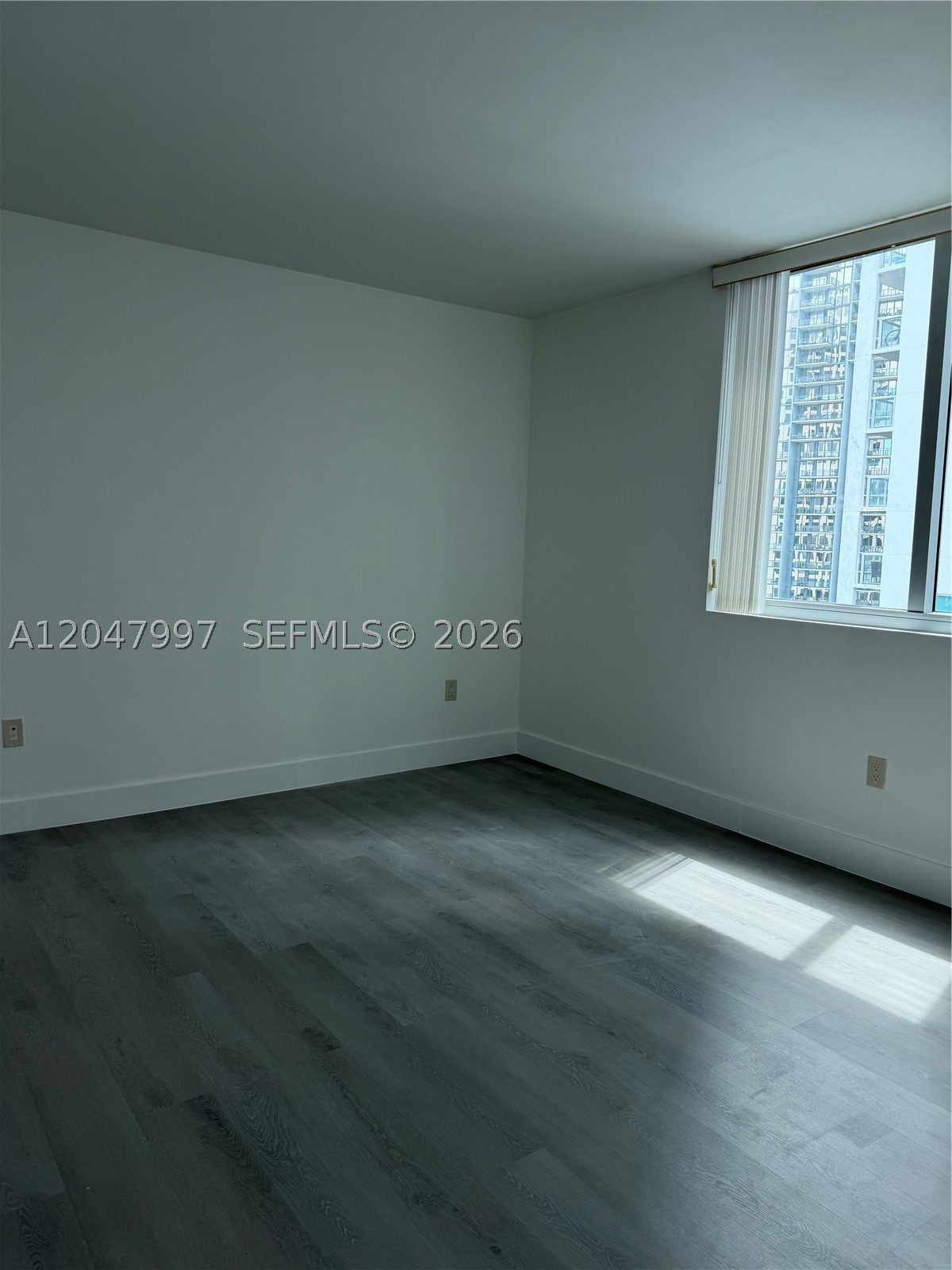 500 Brickell Ave #2907, Miami FL 33131