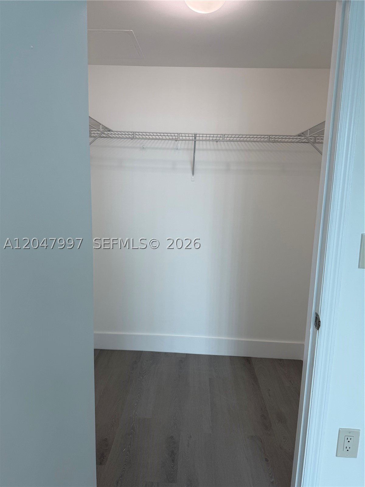 500 Brickell Ave #2907, Miami FL 33131