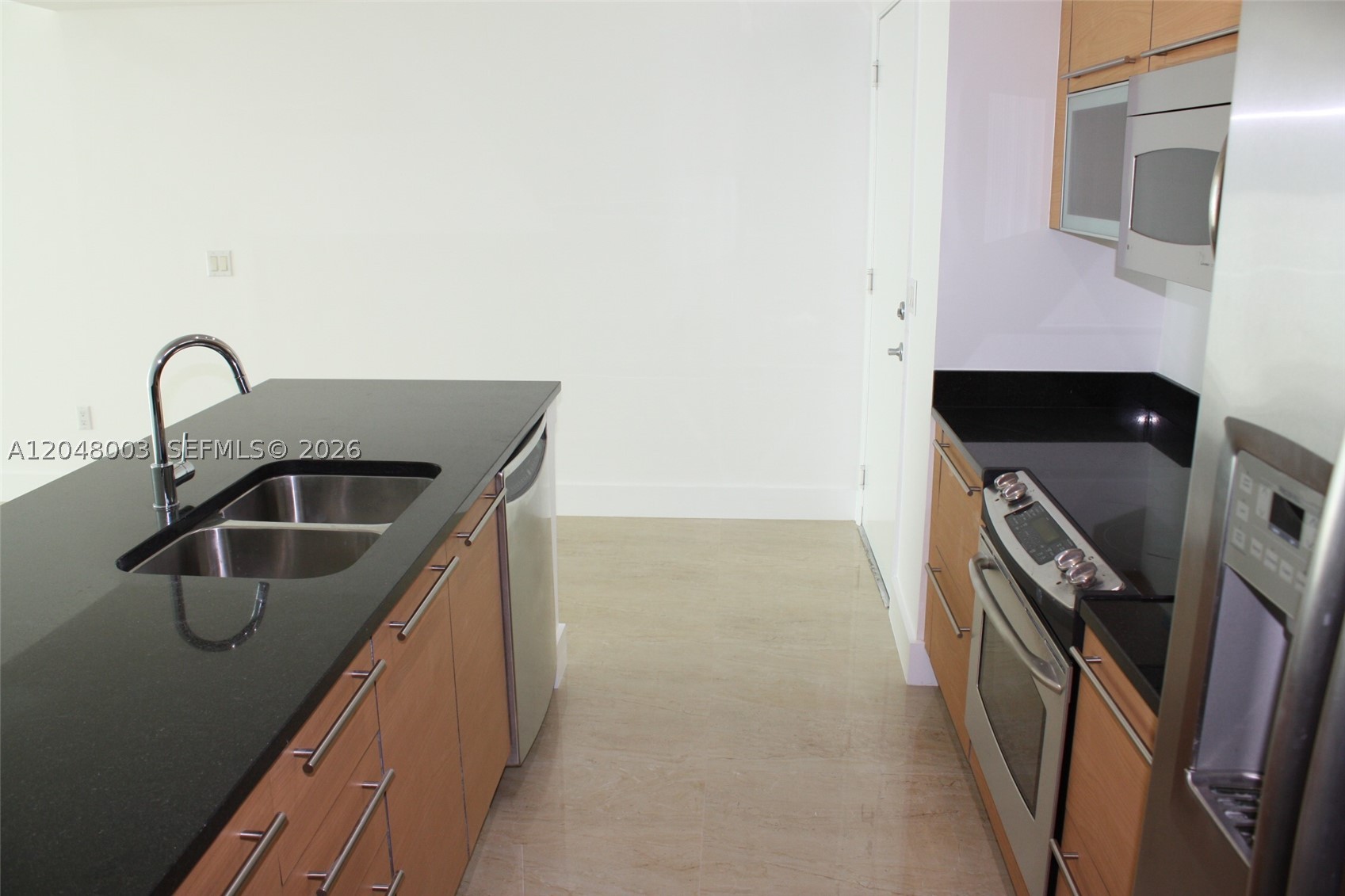 951 Brickell Ave #4006, Miami FL 33131