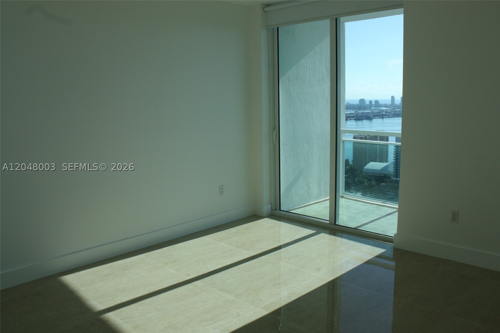 951 Brickell Ave #4006, Miami FL 33131