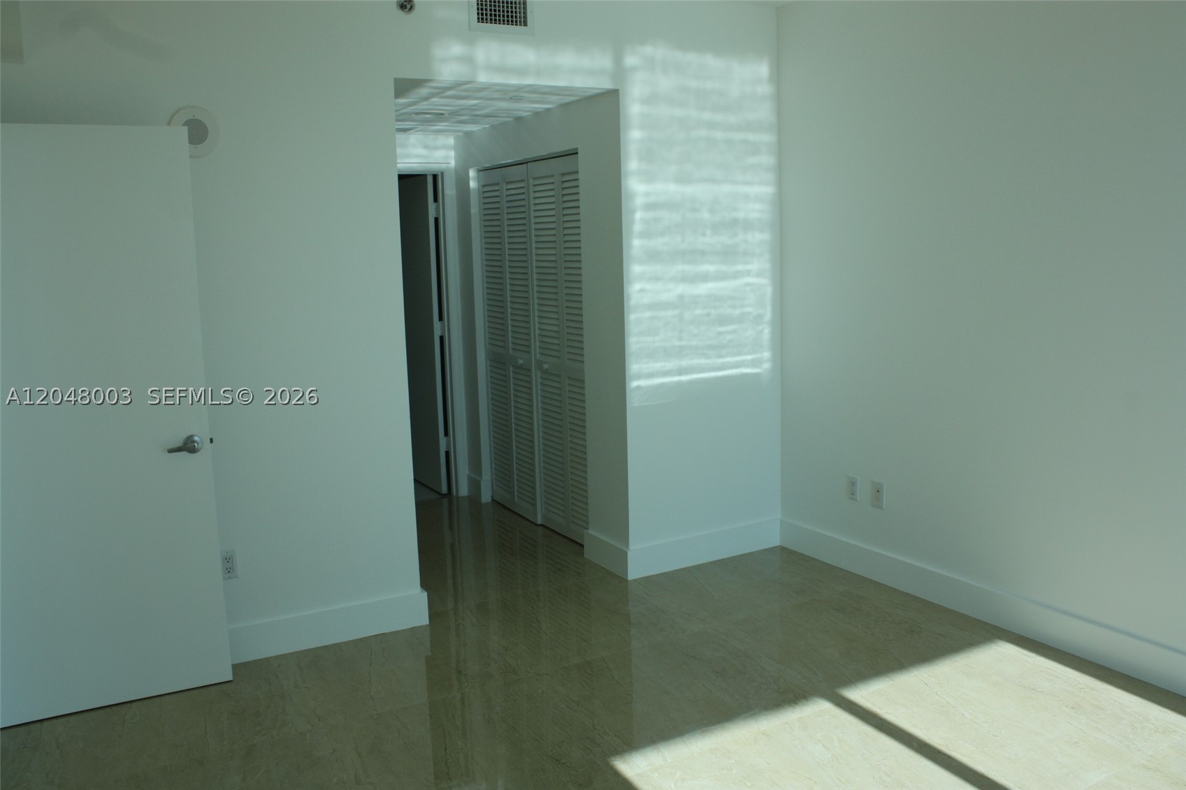 951 Brickell Ave #4006, Miami FL 33131