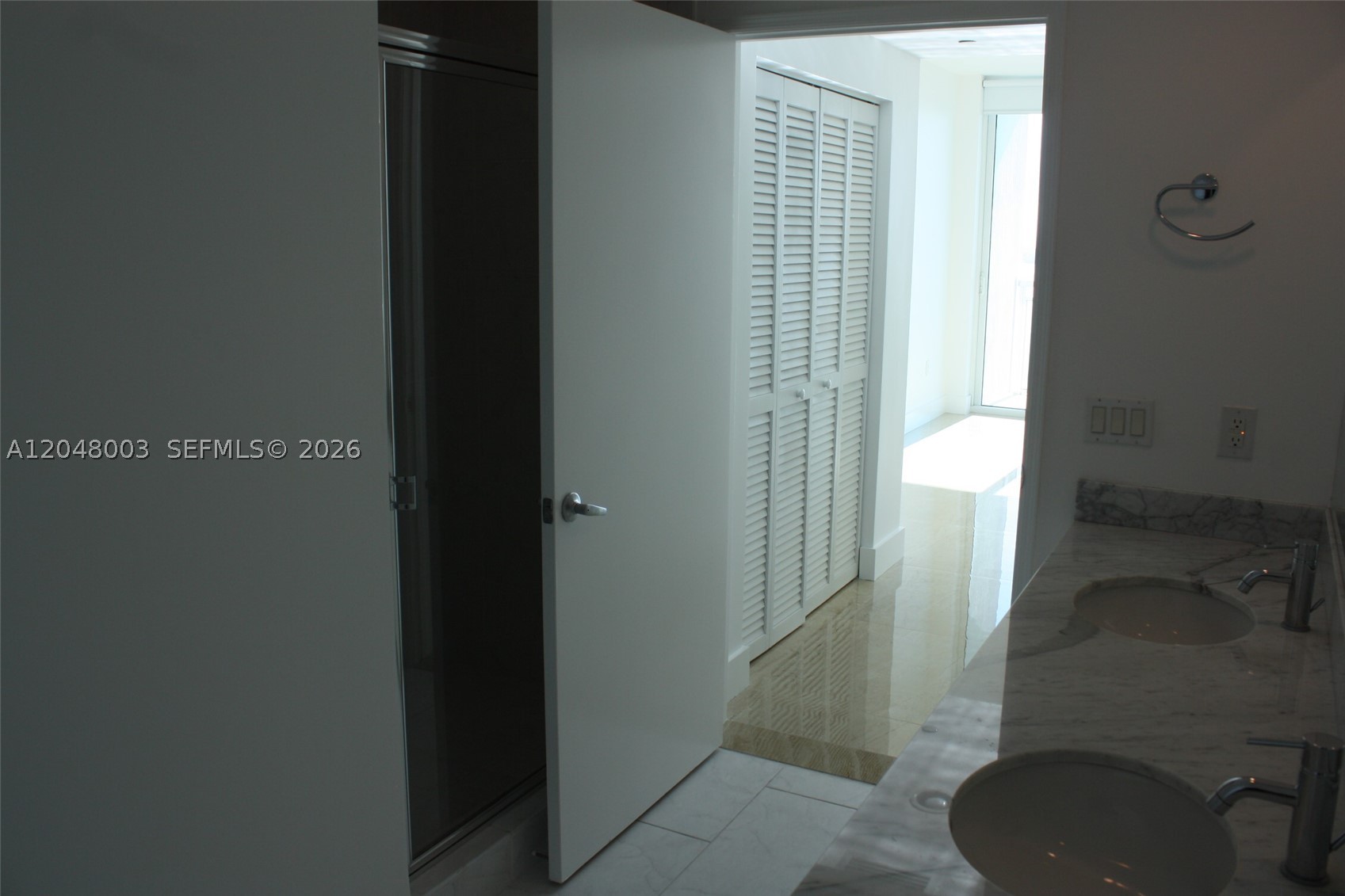 951 Brickell Ave #4006, Miami FL 33131