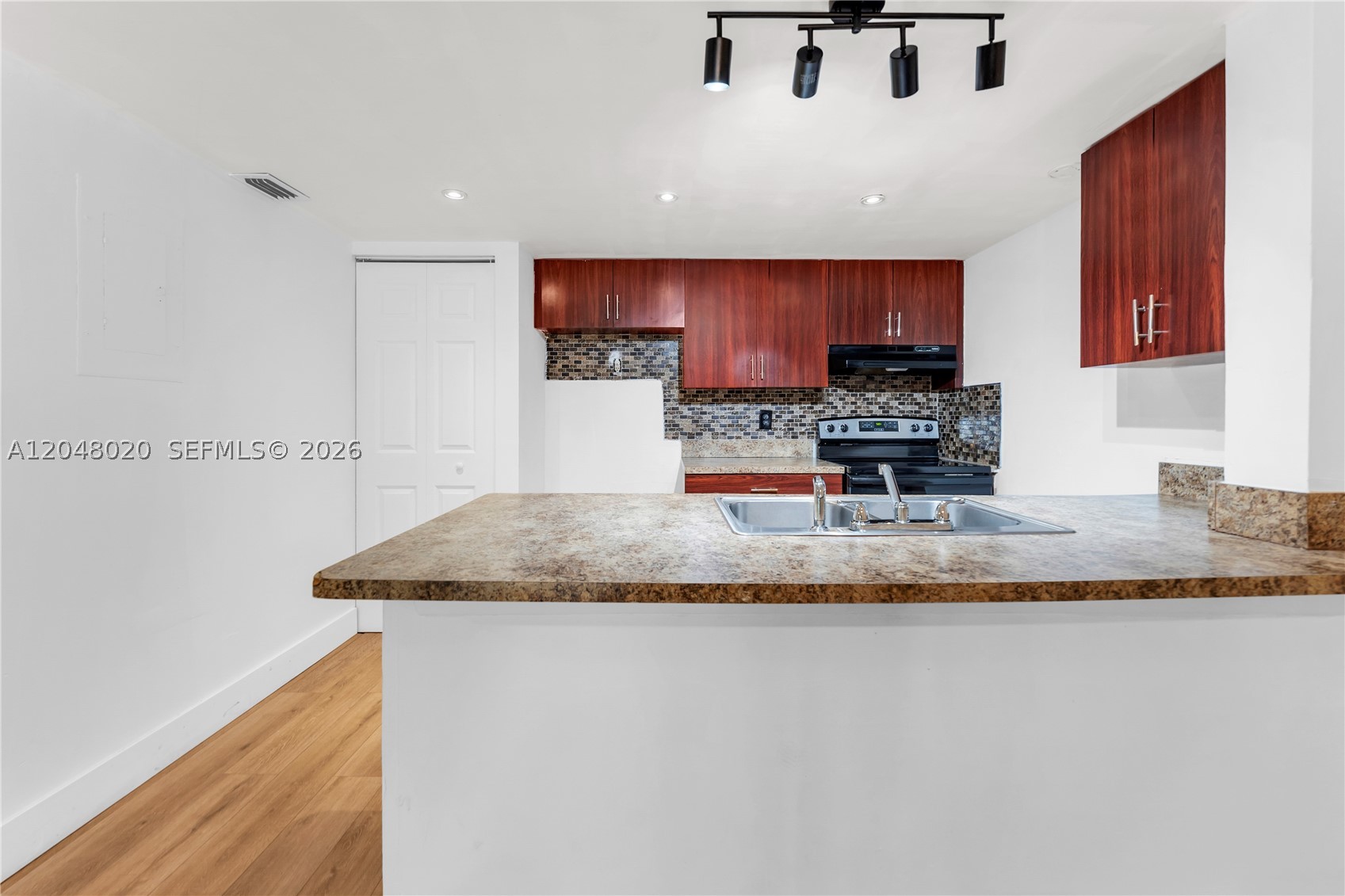 5653 Blueberry CT ## 2, Lauderhill FL 33313