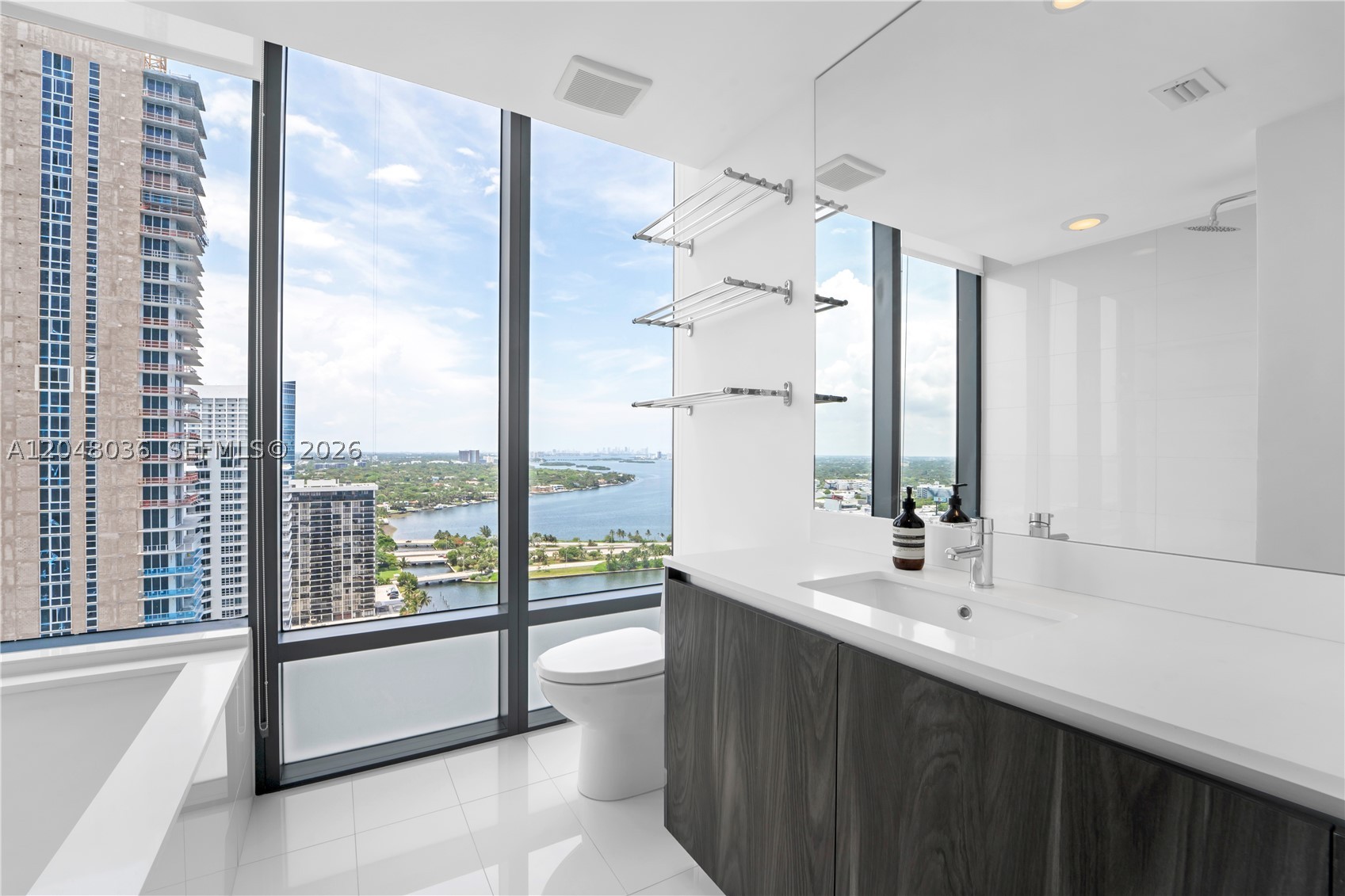 3131 NE 7th Ave #2706, Miami FL 33137
