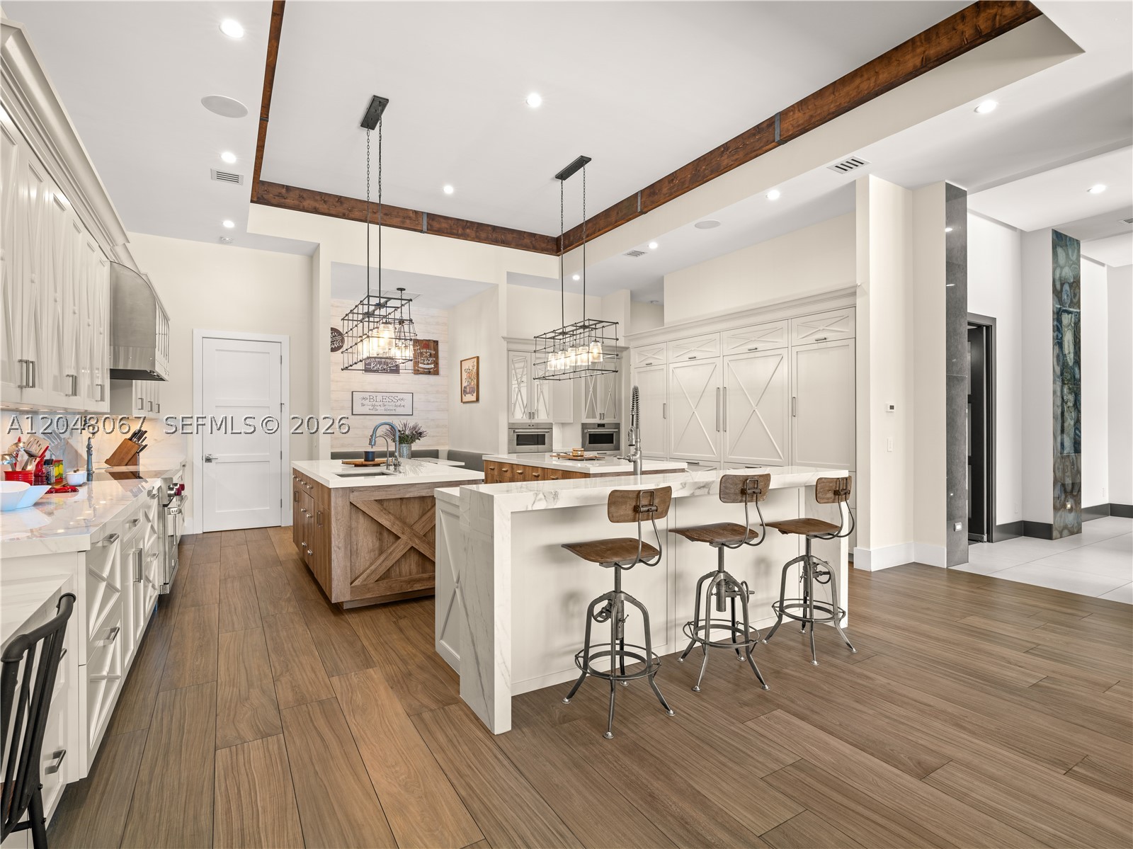 3724 Pine Lake Dr, Weston FL 33332