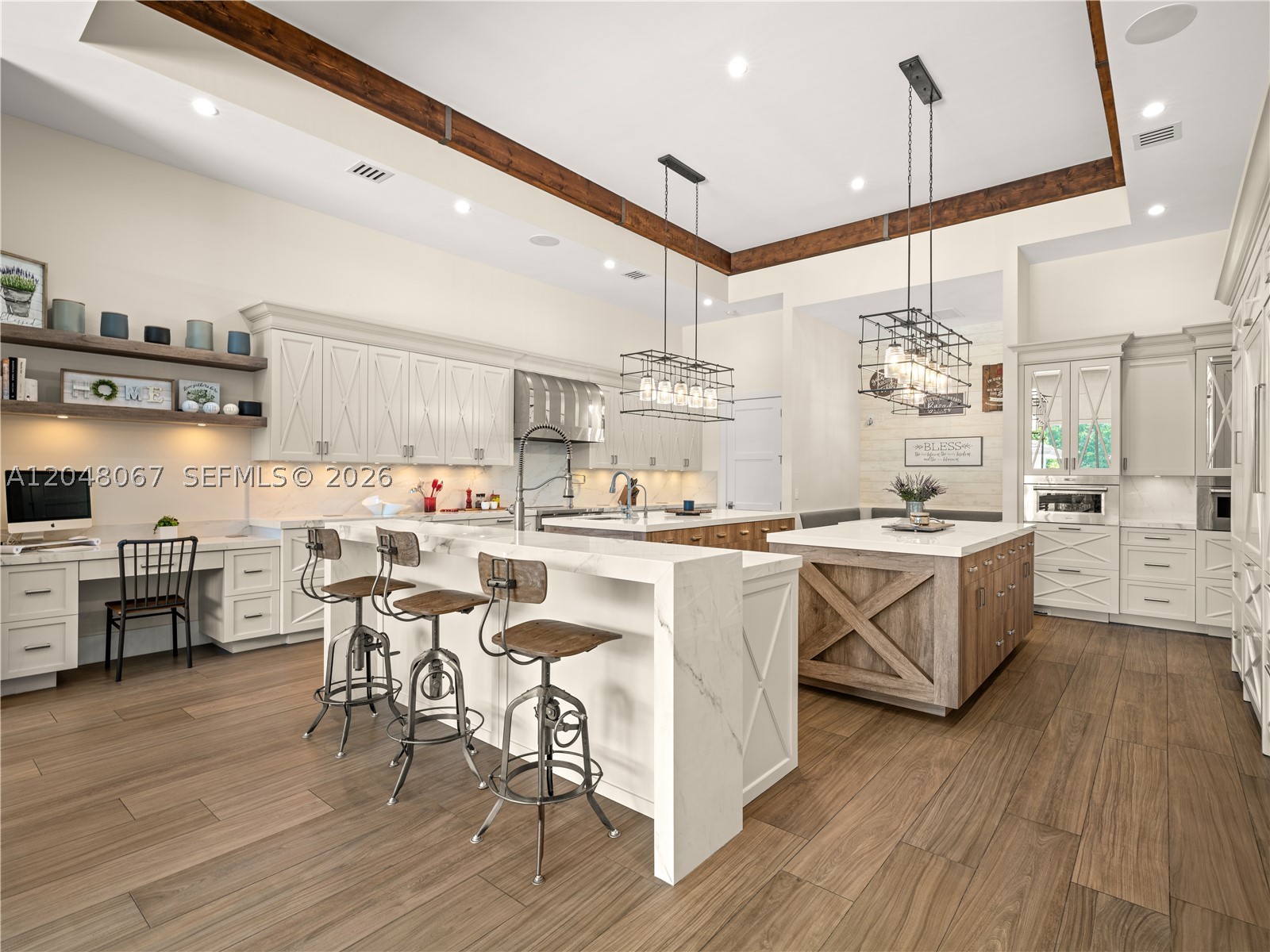 3724 Pine Lake Dr, Weston FL 33332