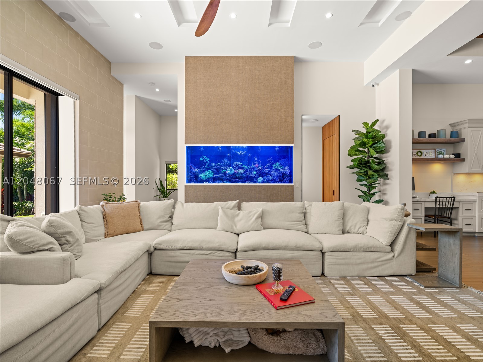 3724 Pine Lake Dr, Weston FL 33332
