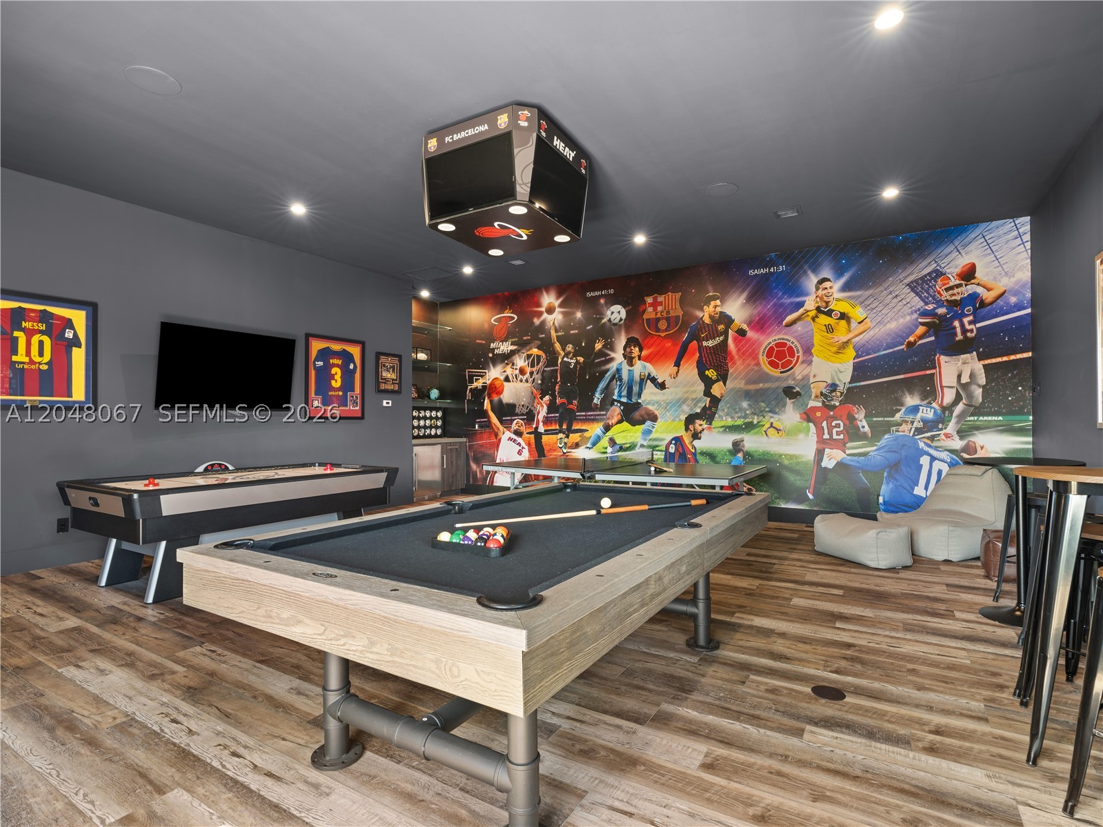 3724 Pine Lake Dr, Weston FL 33332