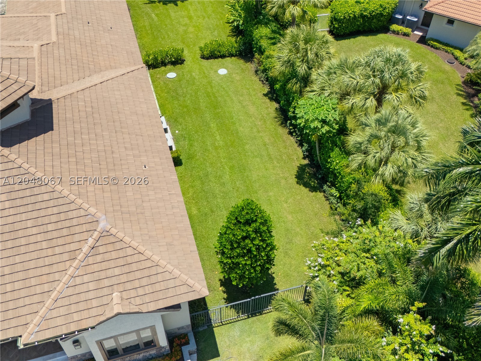 3724 Pine Lake Dr, Weston FL 33332