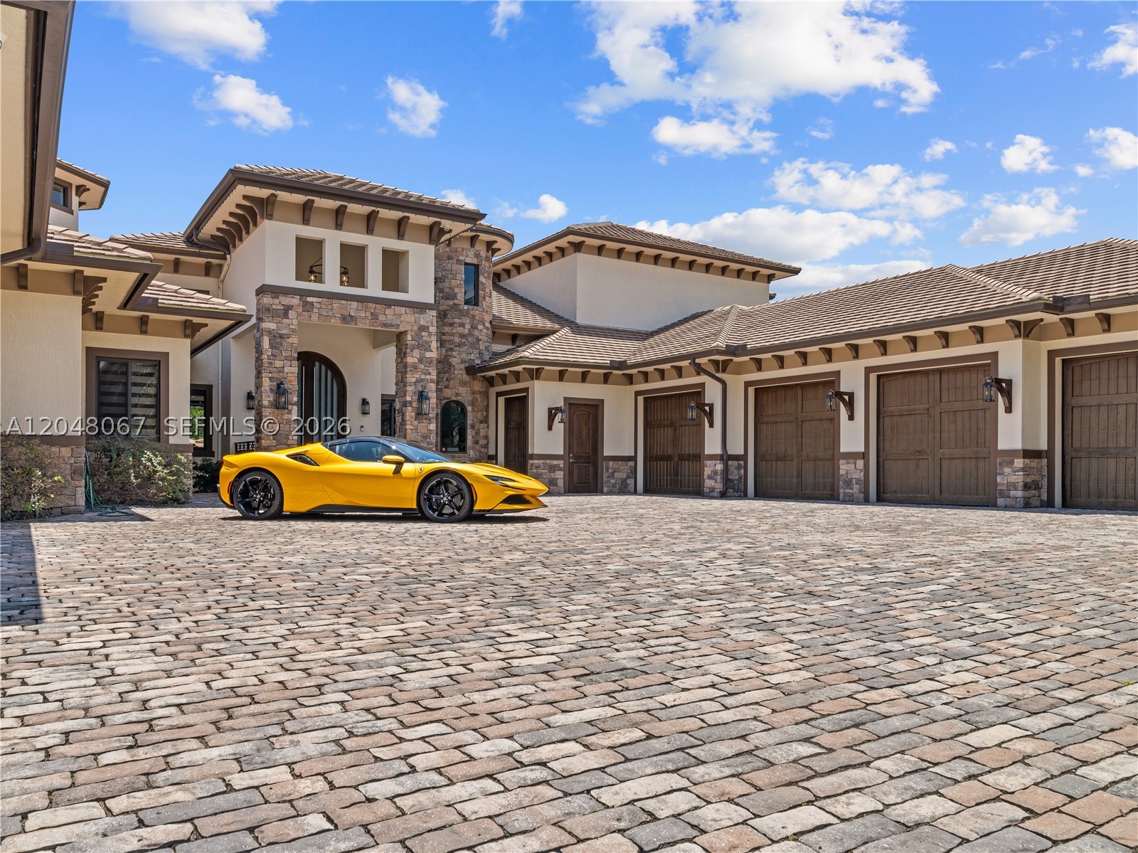 3724 Pine Lake Dr, Weston FL 33332