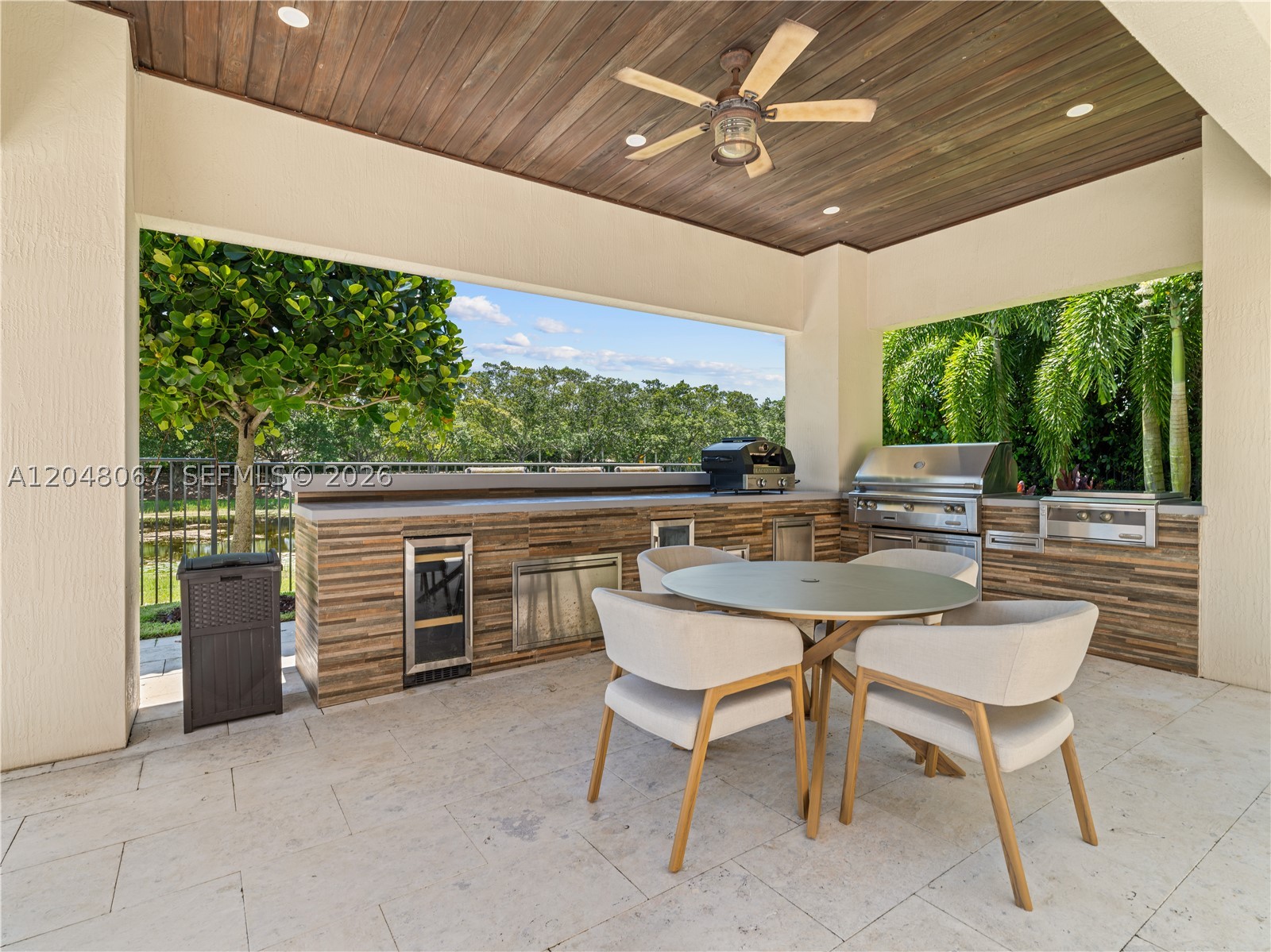 3724 Pine Lake Dr, Weston FL 33332