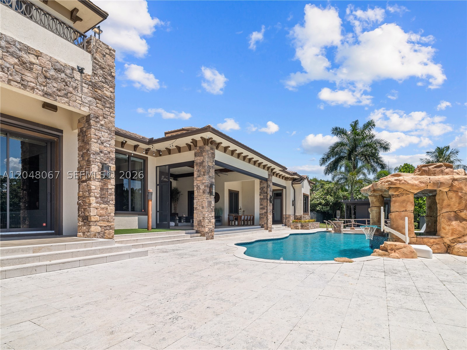 3724 Pine Lake Dr, Weston FL 33332