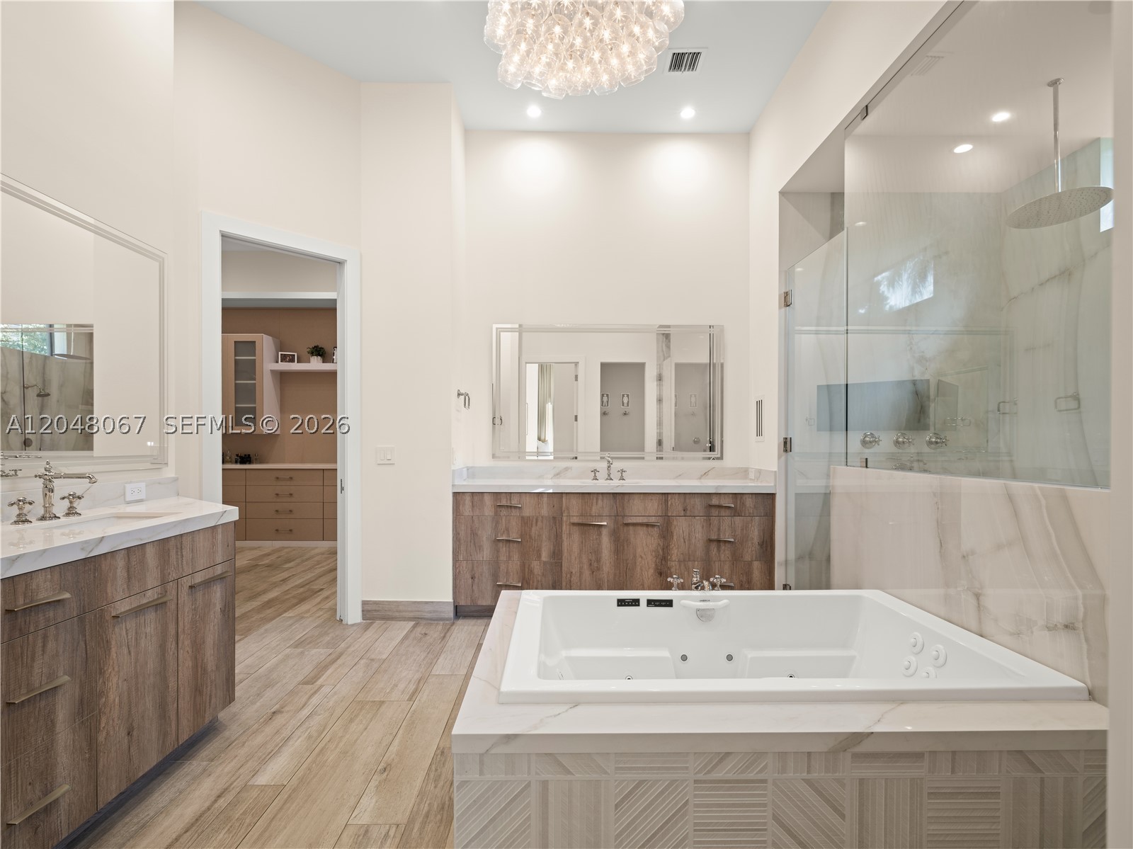 3724 Pine Lake Dr, Weston FL 33332