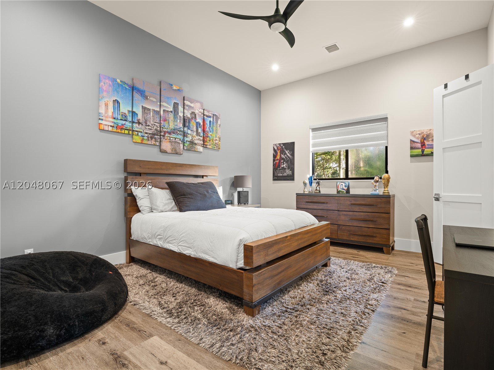 3724 Pine Lake Dr, Weston FL 33332