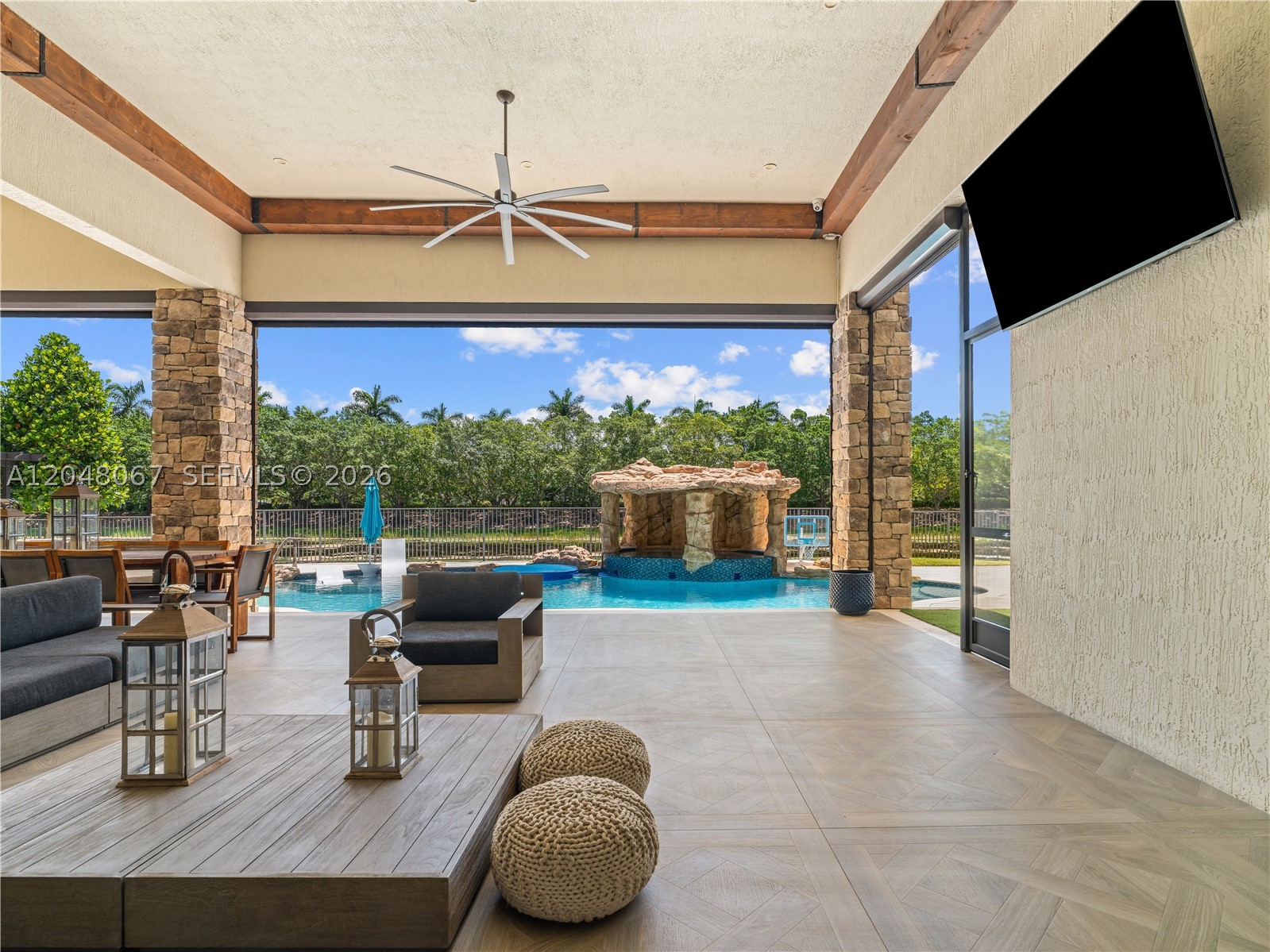 3724 Pine Lake Dr, Weston FL 33332