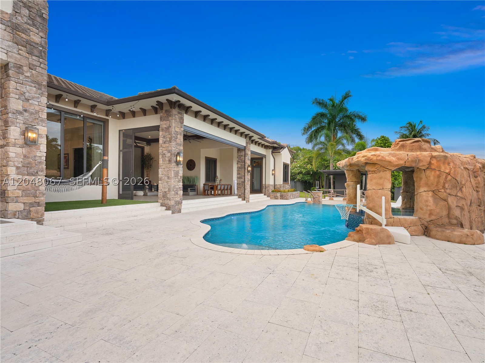 3724 Pine Lake Dr, Weston FL 33332