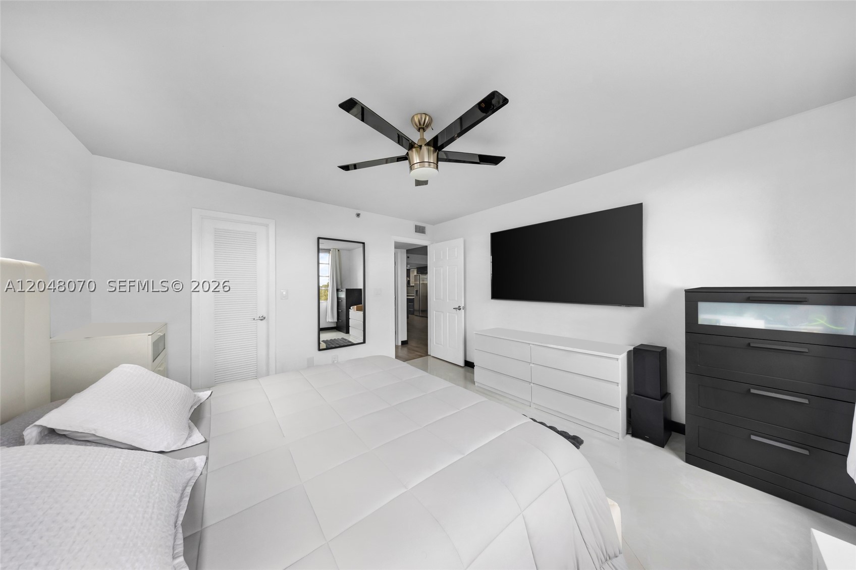 3001 W Rolling Hills Cir #610, Davie FL 33328