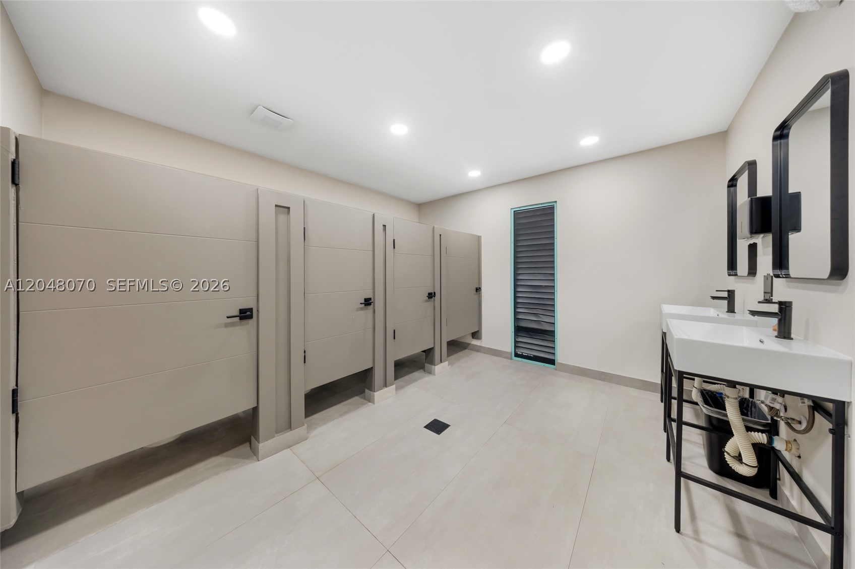 3001 W Rolling Hills Cir #610, Davie FL 33328