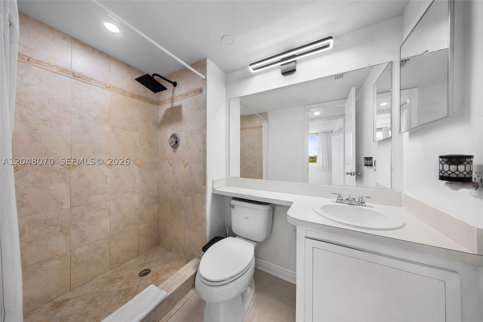 3001 W Rolling Hills Cir #610, Davie FL 33328