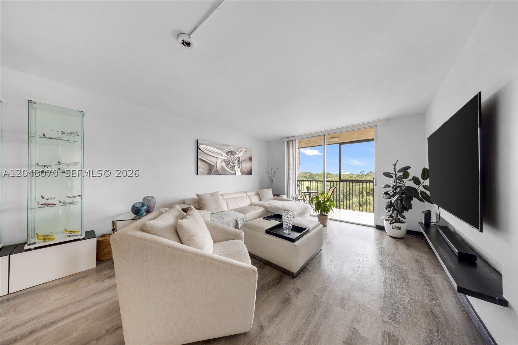 3001 W Rolling Hills Cir #610, Davie FL 33328