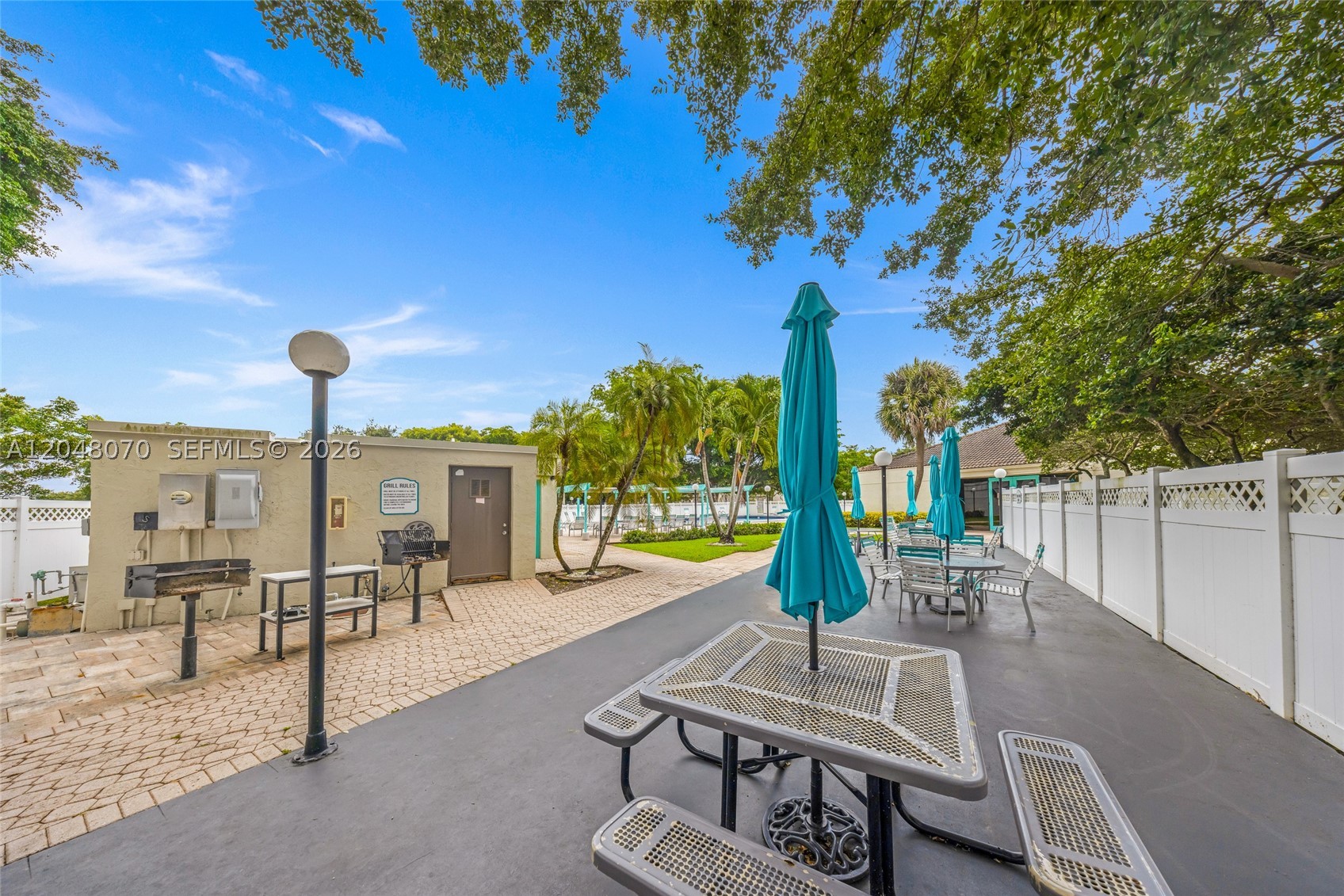 3001 W Rolling Hills Cir #610, Davie FL 33328