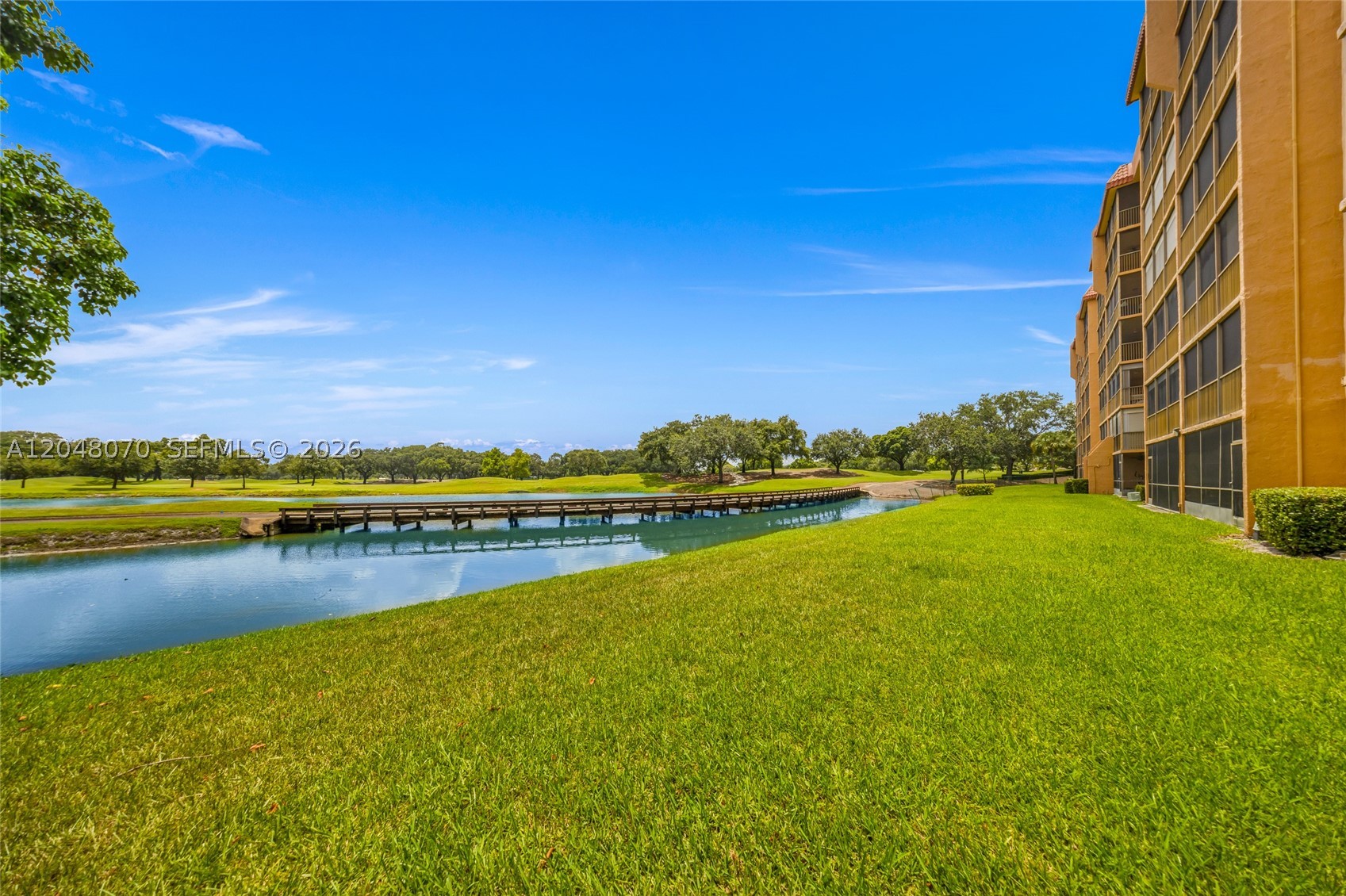 3001 W Rolling Hills Cir #610, Davie FL 33328