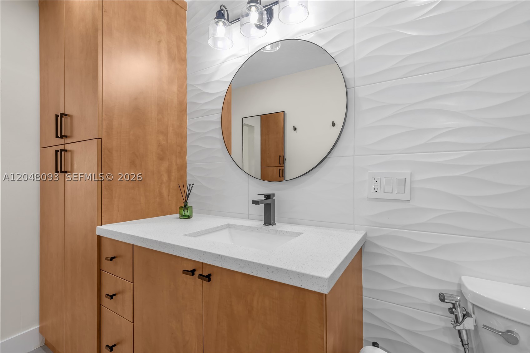 9520 SW 8th St #203, Miami FL 33174