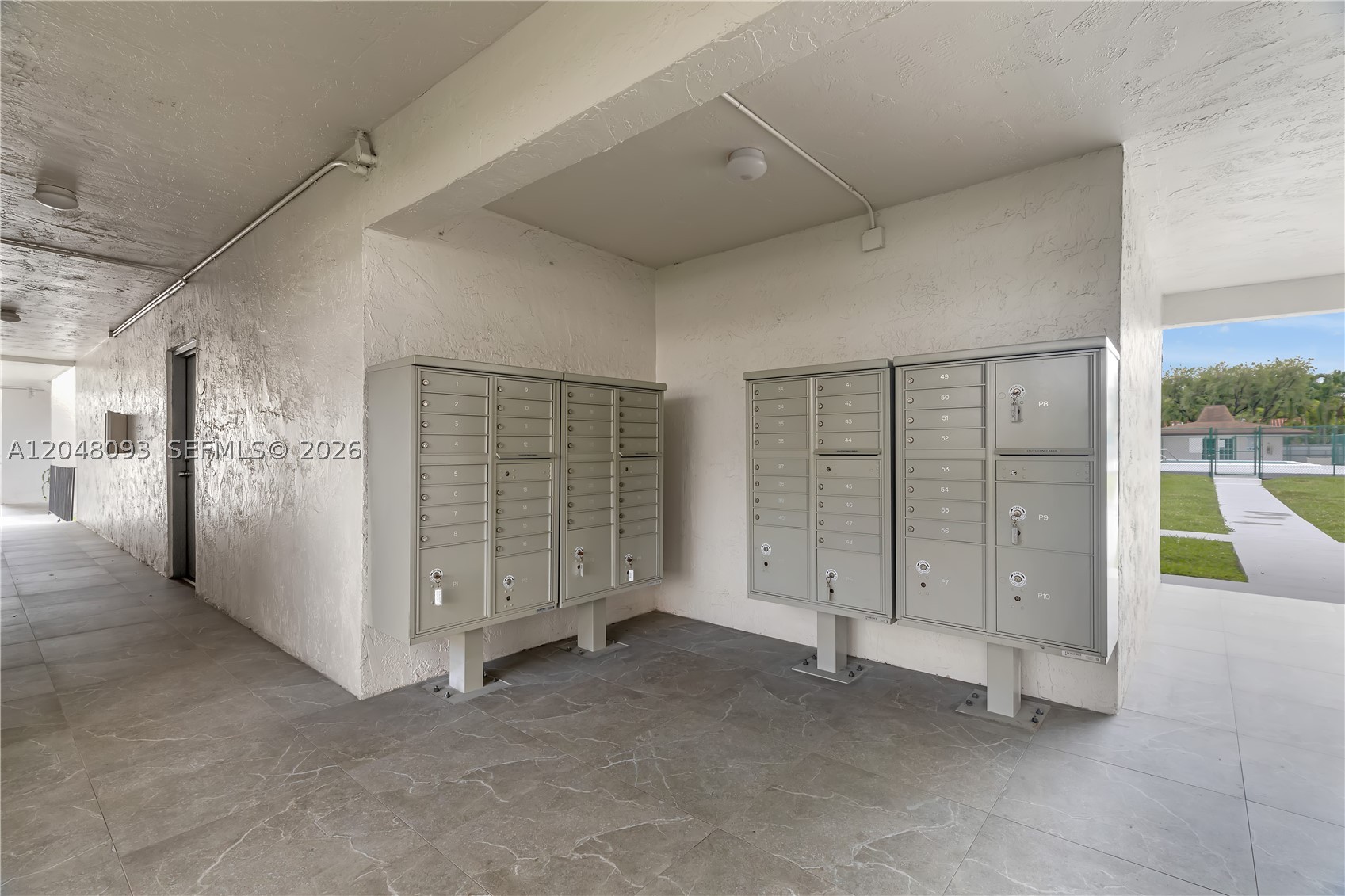 9520 SW 8th St #203, Miami FL 33174