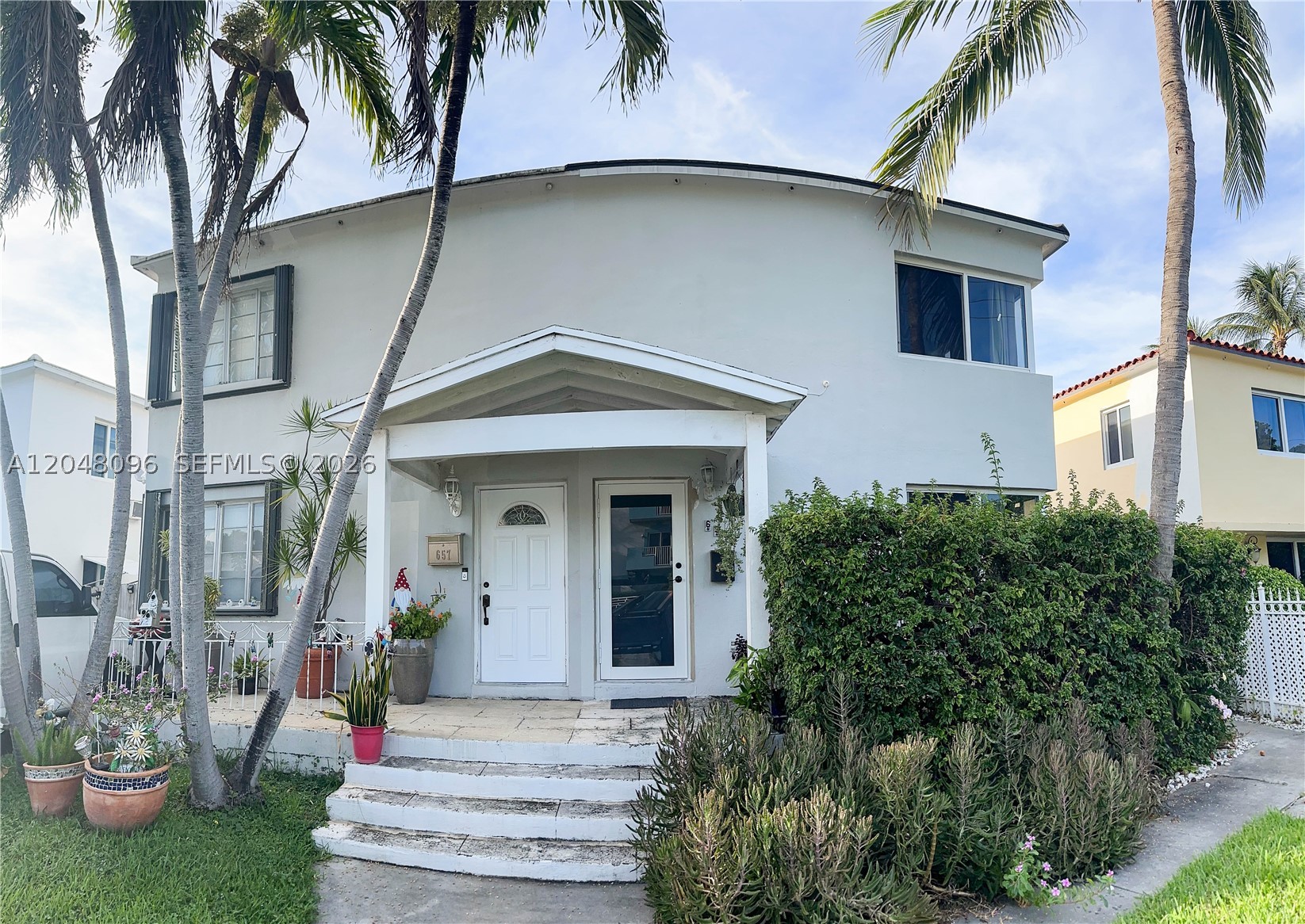 655 85th St, Miami Beach FL 33141