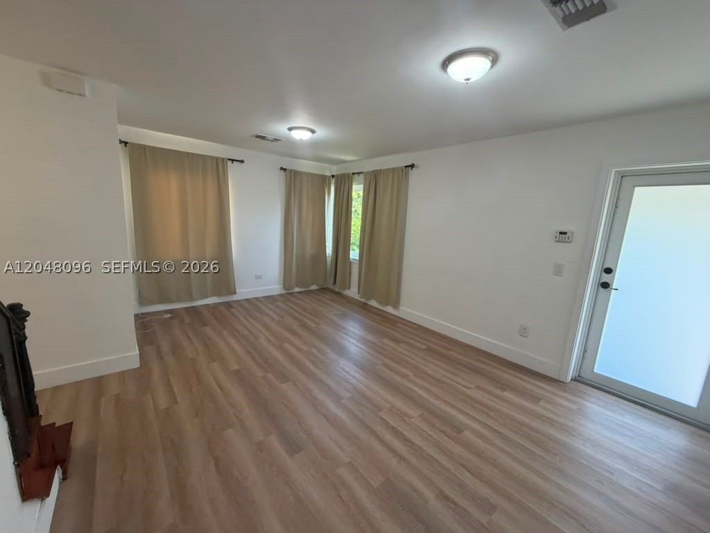 655 85th St, Miami Beach FL 33141