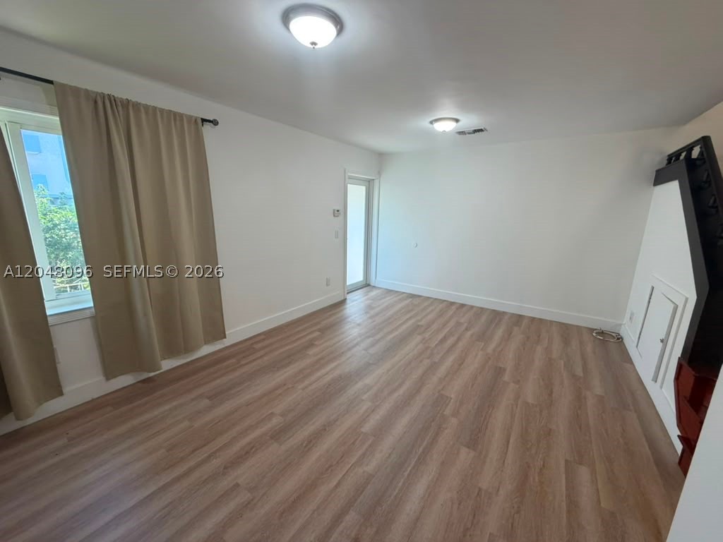 655 85th St, Miami Beach FL 33141