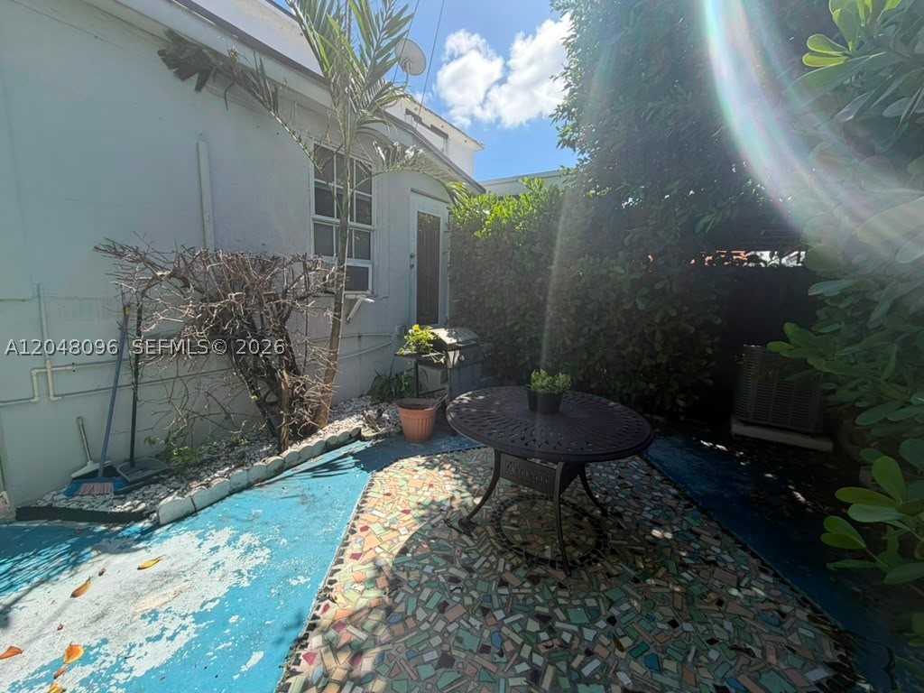 655 85th St, Miami Beach FL 33141